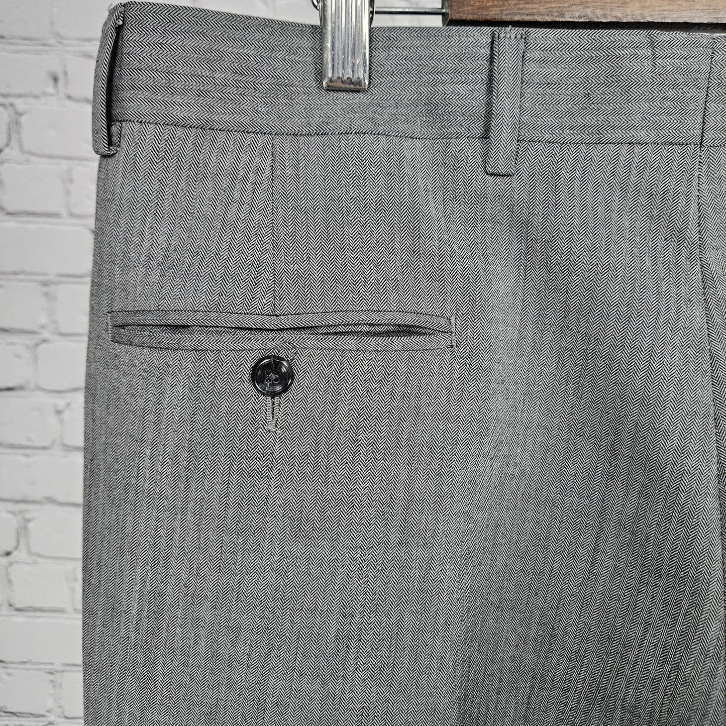 Jos A Bank Grey 100% Wool Executive Herringbone Pleated Cuffed Dress Pants 34x33