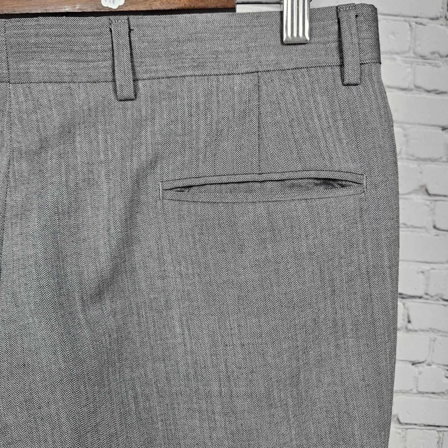 Jos A Bank Grey 100% Wool Executive Herringbone Pleated Cuffed Dress Pants 34x33