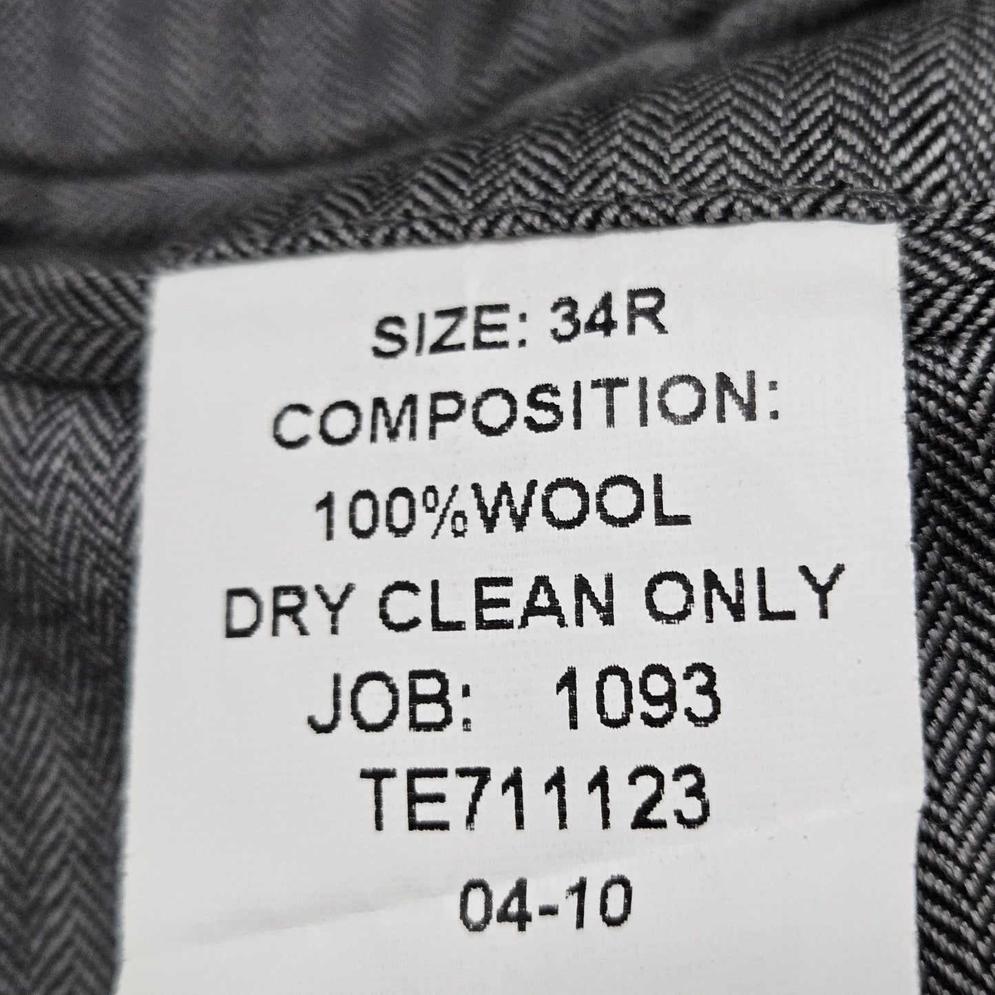 Jos A Bank Grey 100% Wool Executive Herringbone Pleated Cuffed Dress Pants 34x33