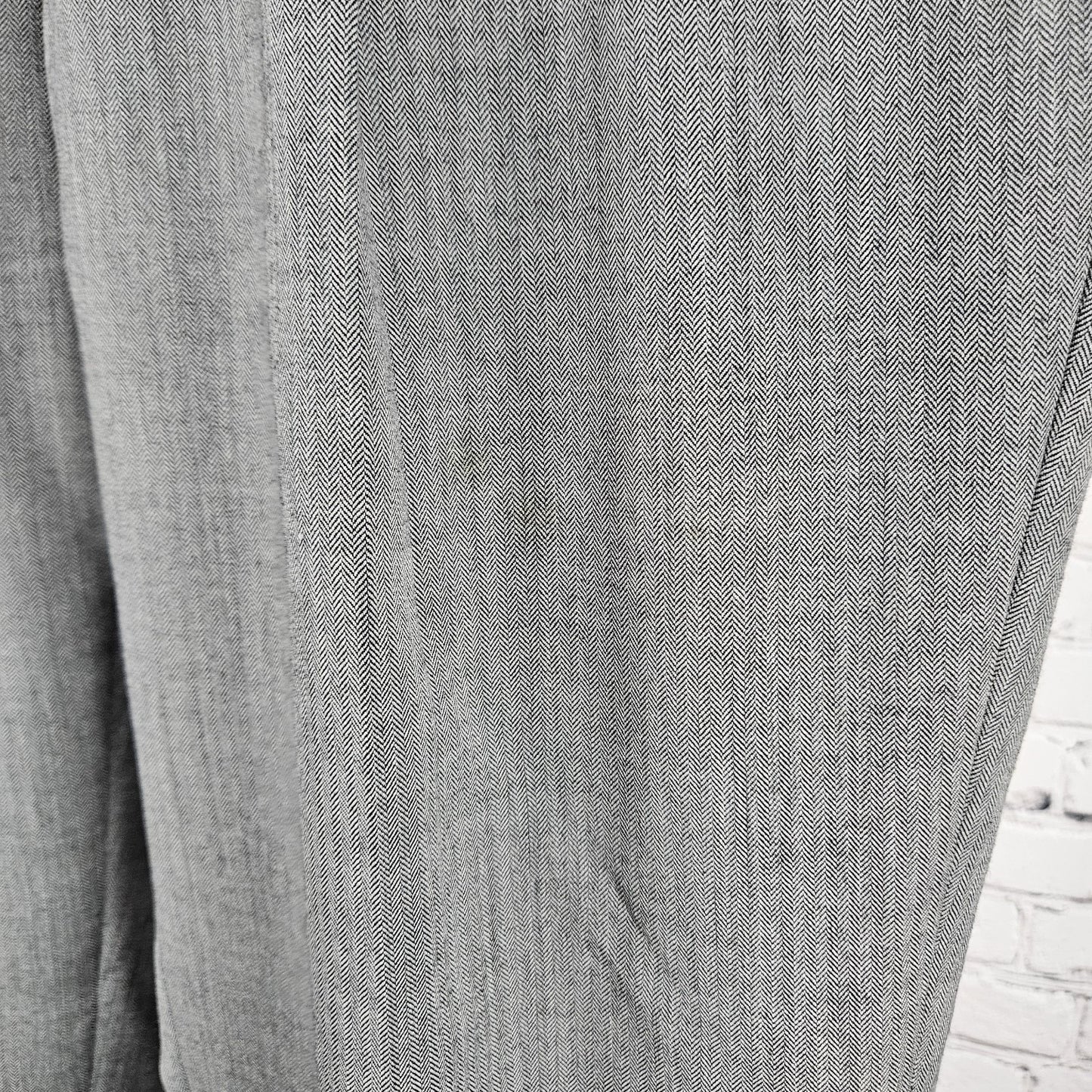 Jos A Bank Grey 100% Wool Executive Herringbone Pleated Cuffed Dress Pants 34x33