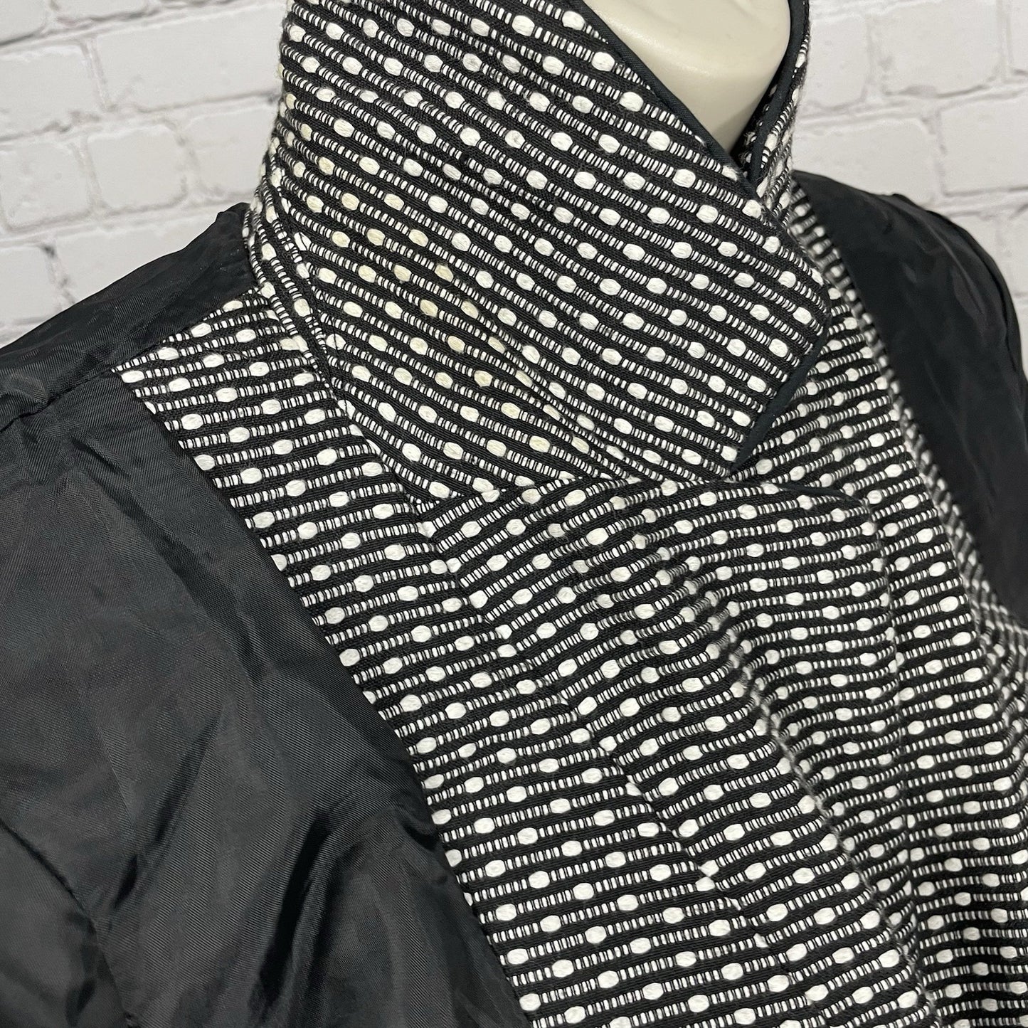 Talbots Black & White Textured 2 Button Notch Lined Vented Blazer Jacket Size 4P