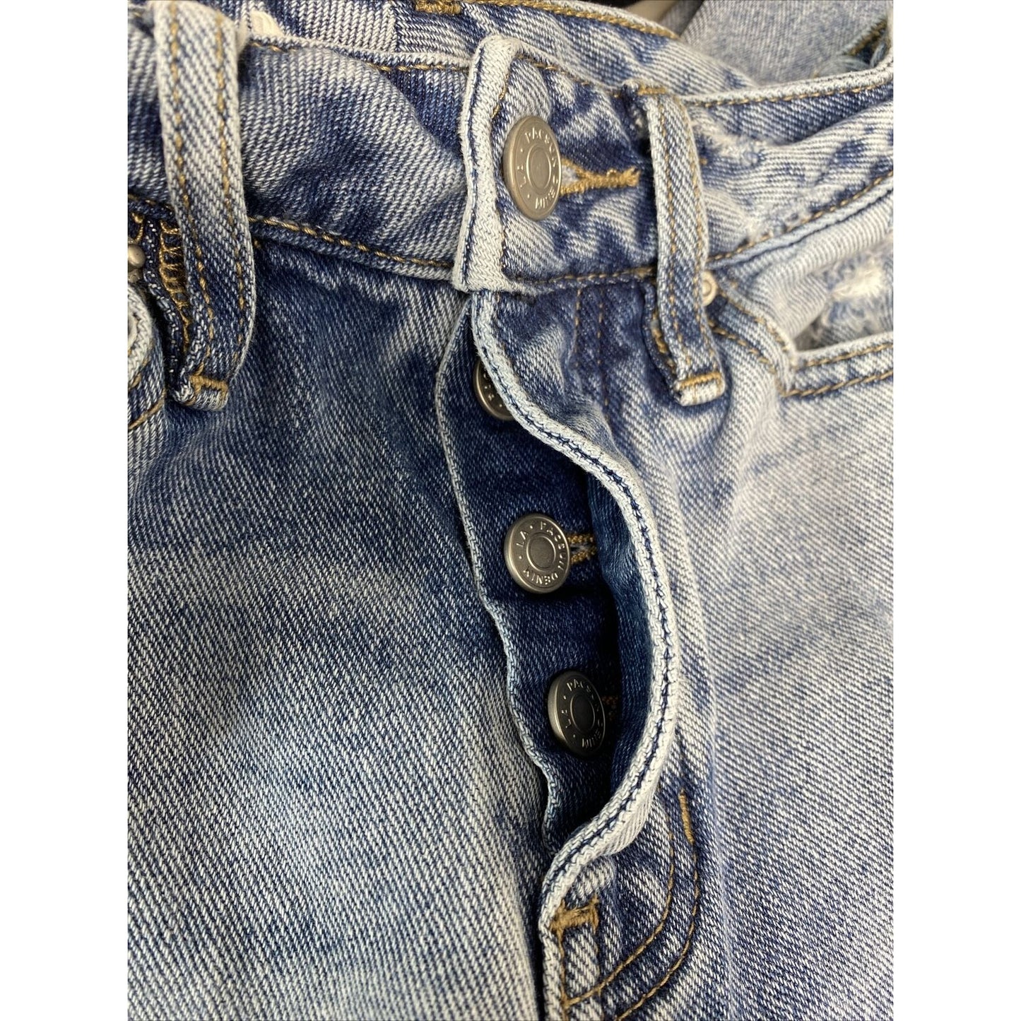 Pacsun Light Wash Mid Rise Straight Leg Distressed Button Up Mom Jeans (22 x 26)