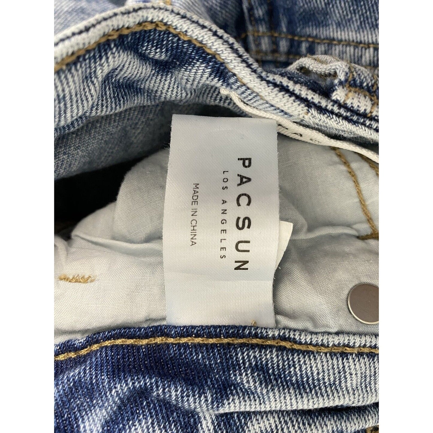 Pacsun Light Wash Mid Rise Straight Leg Distressed Button Up Mom Jeans (22 x 26)