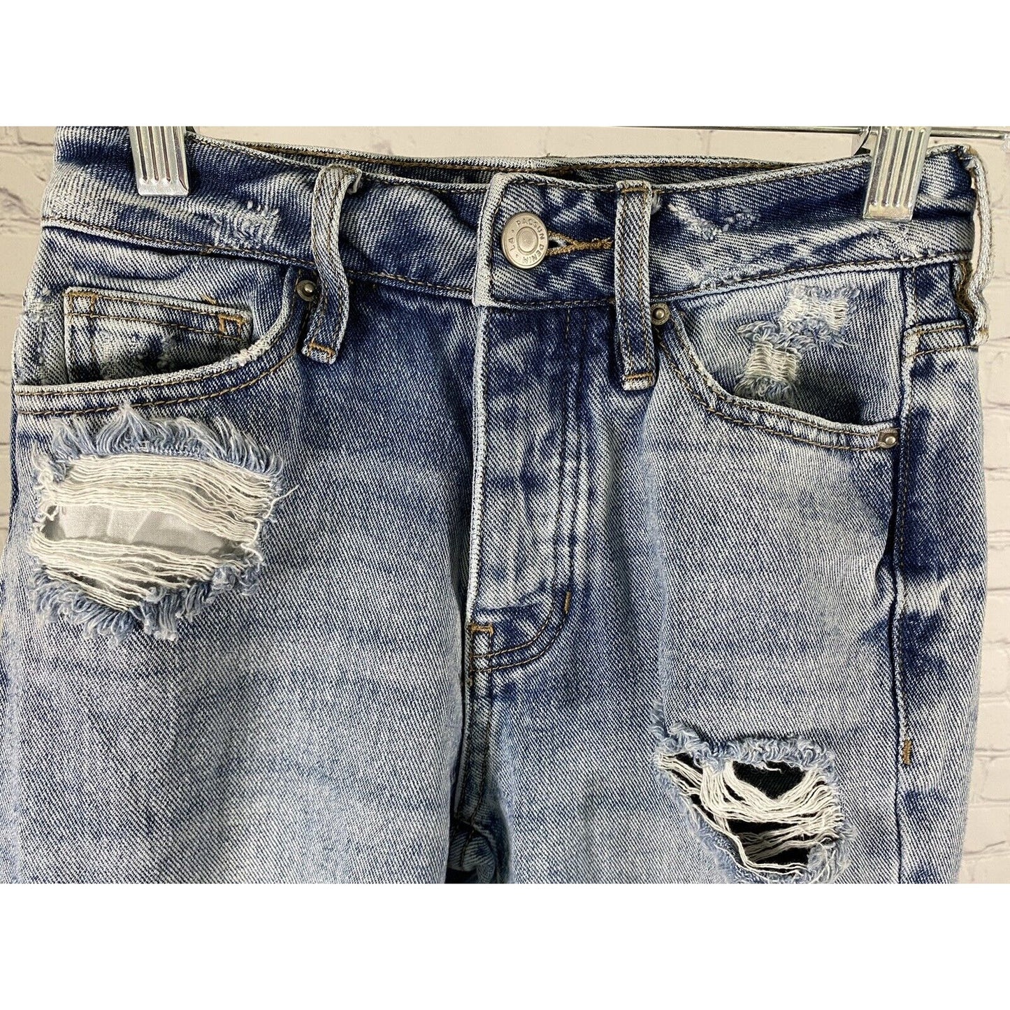 Pacsun Light Wash Mid Rise Straight Leg Distressed Button Up Mom Jeans (22 x 26)