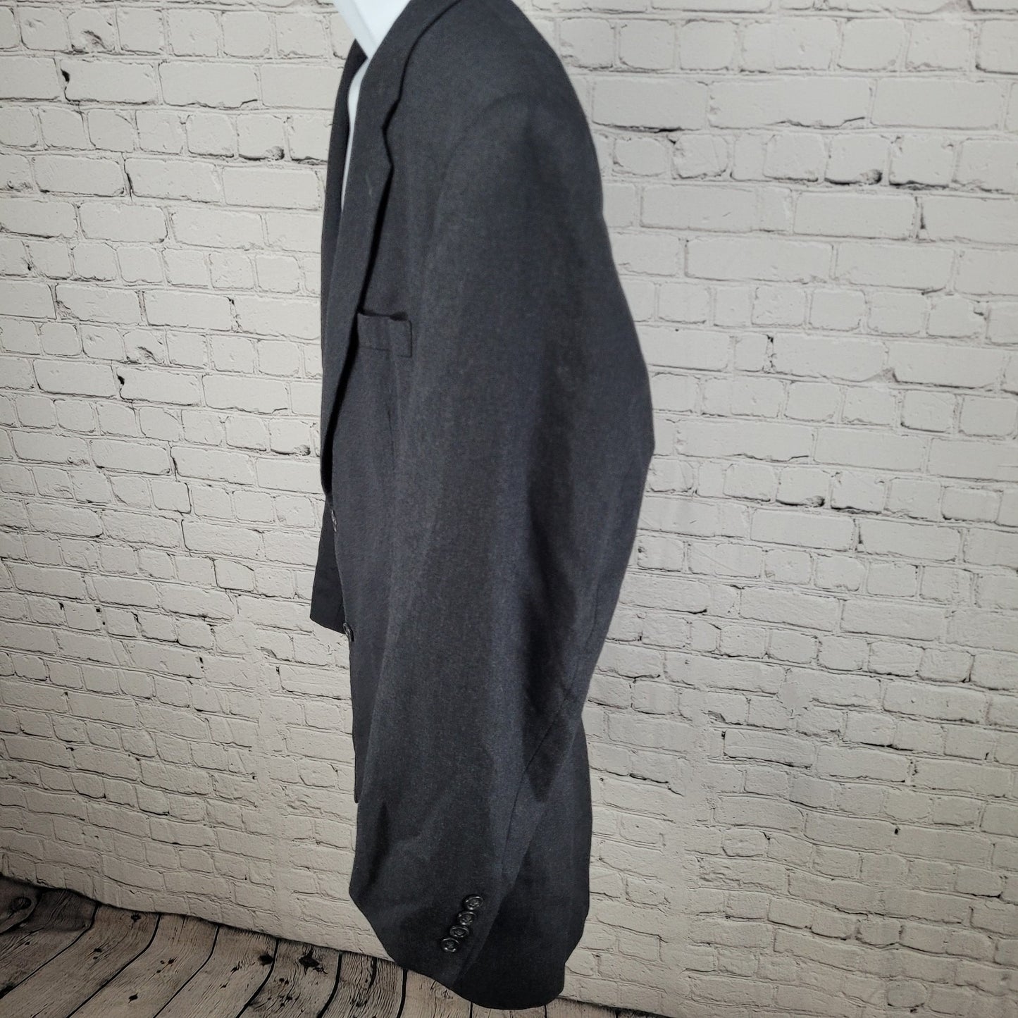 Jos A Bank Grey Wool Cashmere 2 Button Vented Notch Blazer Sport Coat Size 43L