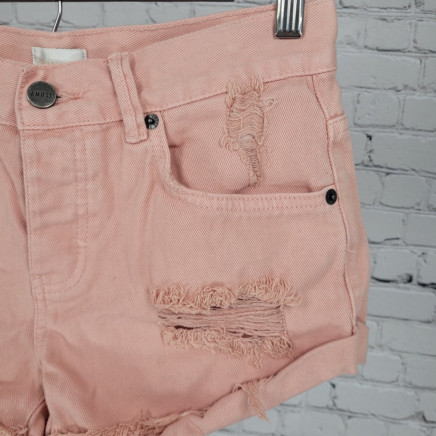 Amuse Society Pink Denim Distressed Mid Rise Cuffed Shorts Size 25 (28x3)