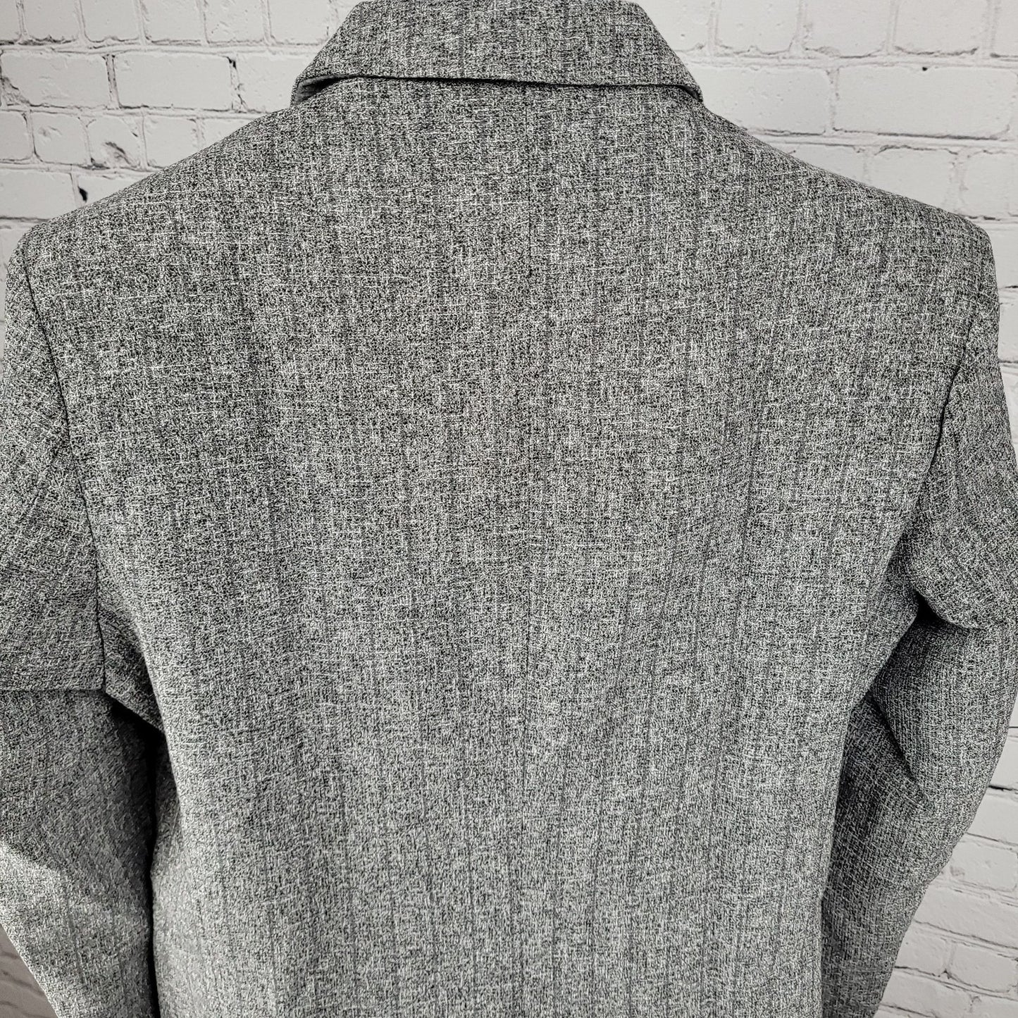 NWT Reverb Grey Striped 1 Button Vented Notch Blazer Sport Coat Size Large L