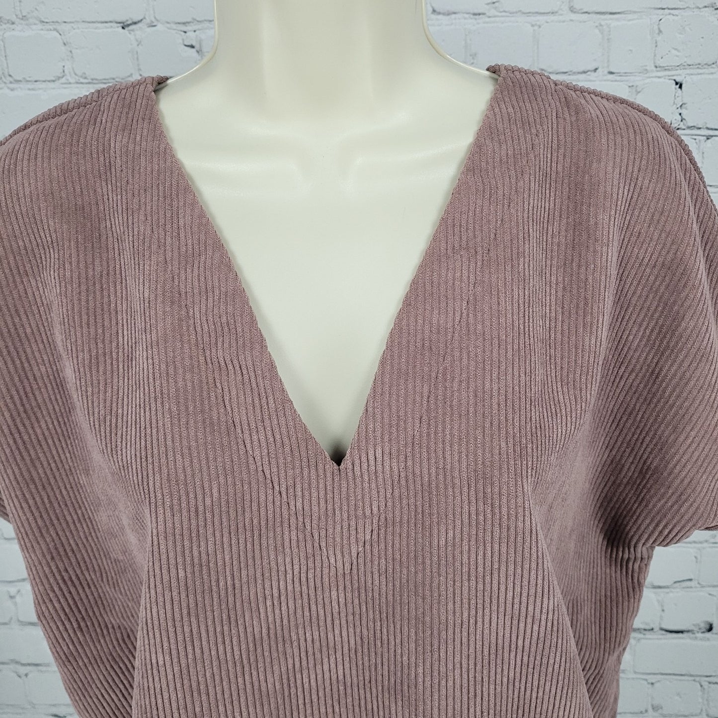 Madewell Purple Corduroy Buttoned Back Short Sleeve V Neck Top Size Small S