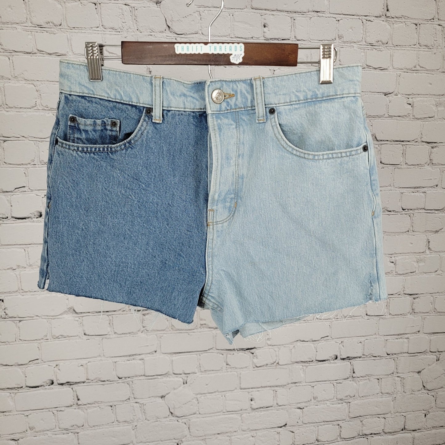 BDG Urban Outfitters Pax 100% Cotton Denim Jean Cut Off Shorts Size 30 (30x2.5)