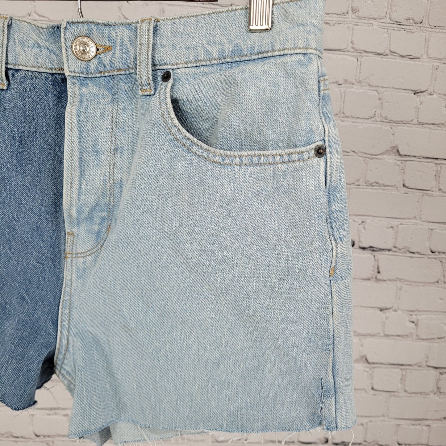 BDG Urban Outfitters Pax 100% Cotton Denim Jean Cut Off Shorts Size 30 (30x2.5)