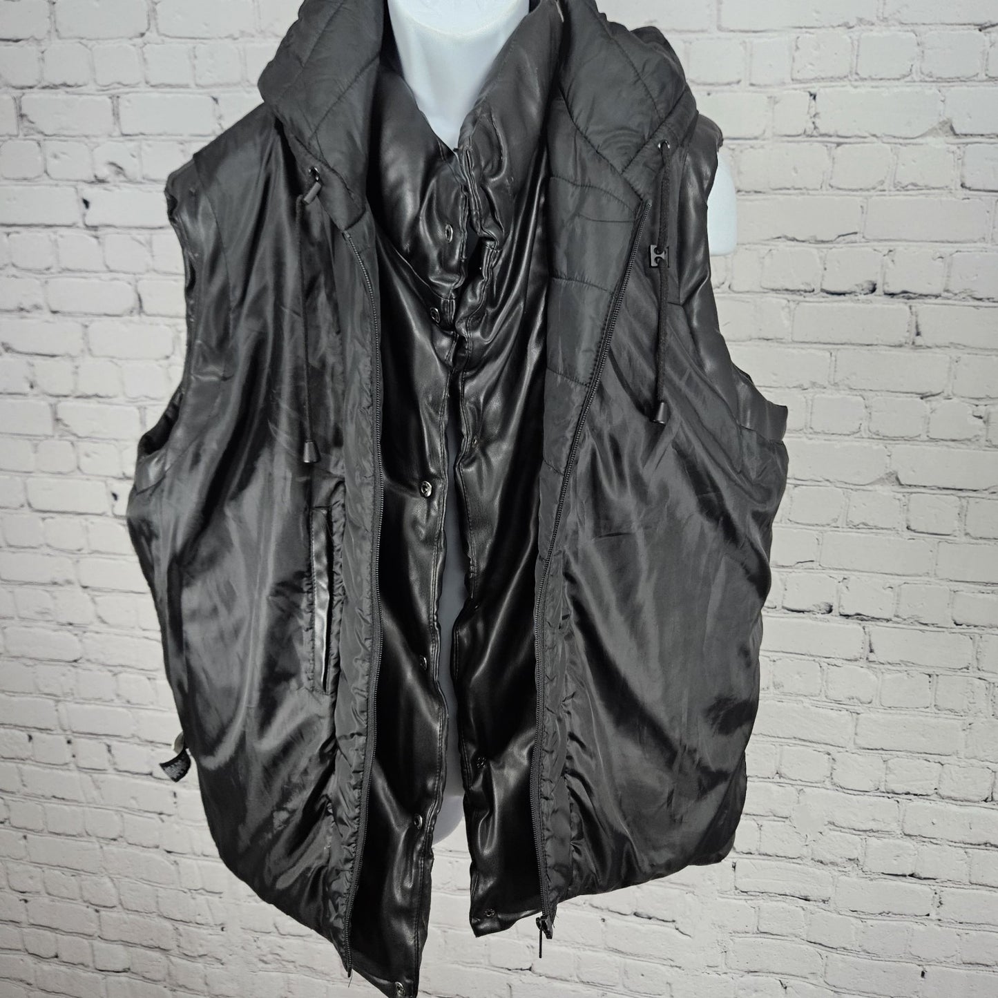 Sean John Black Faux Leather Full Zip Snap Insulated Hooded Puffer Vest XL