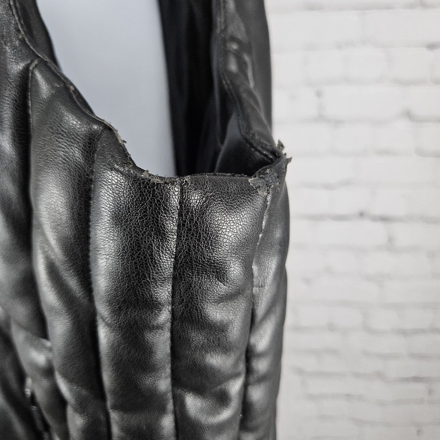 Sean John Black Faux Leather Full Zip Snap Insulated Hooded Puffer Vest XL