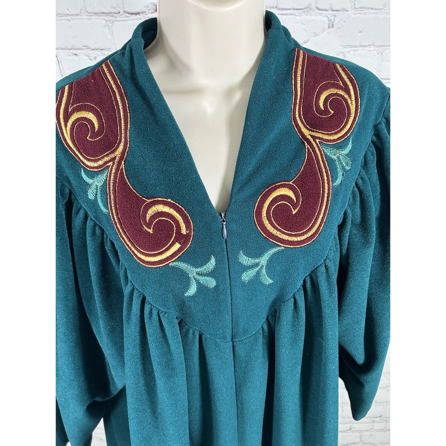 VTG USA Gjg Softly Teal Embroidered Front Zip Night Dress Nightgown Women’s L