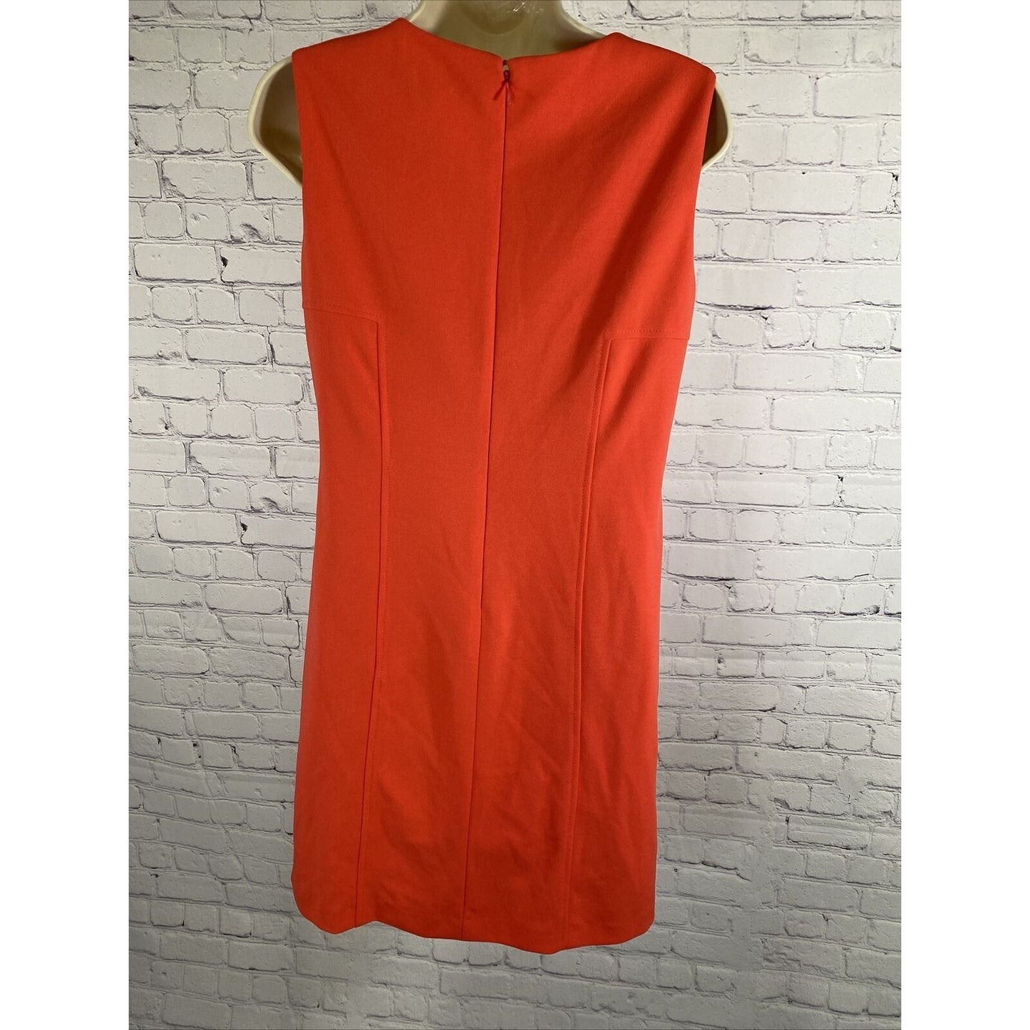 Tahari Coral Gold Accent Knee Length Sleeveless Lined Zip Dress Pockets Size 2