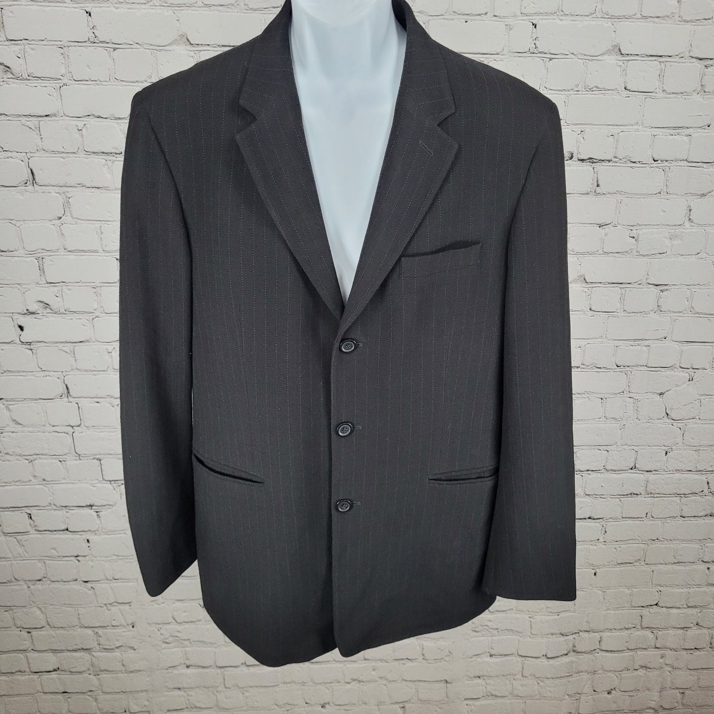 Claiborne Black Italian Woven Wool Pinstriped Notch Blazer Sport Coat Size 42R