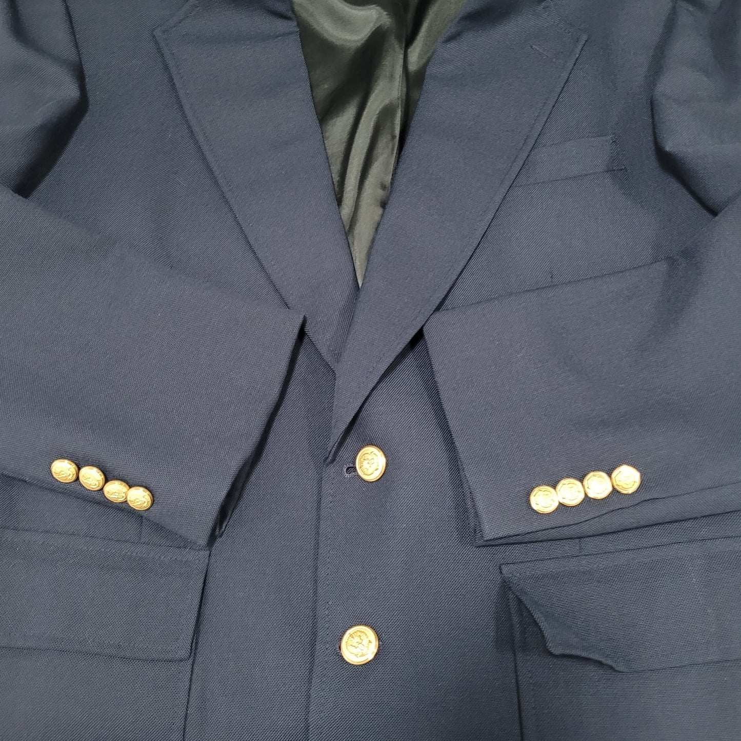 Trophy Club Navy 2 Gold Button Single Vented Notch Blazer Sport Coat 43R