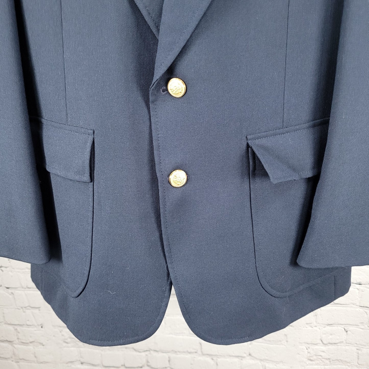 Trophy Club Navy 2 Gold Button Single Vented Notch Blazer Sport Coat 43R