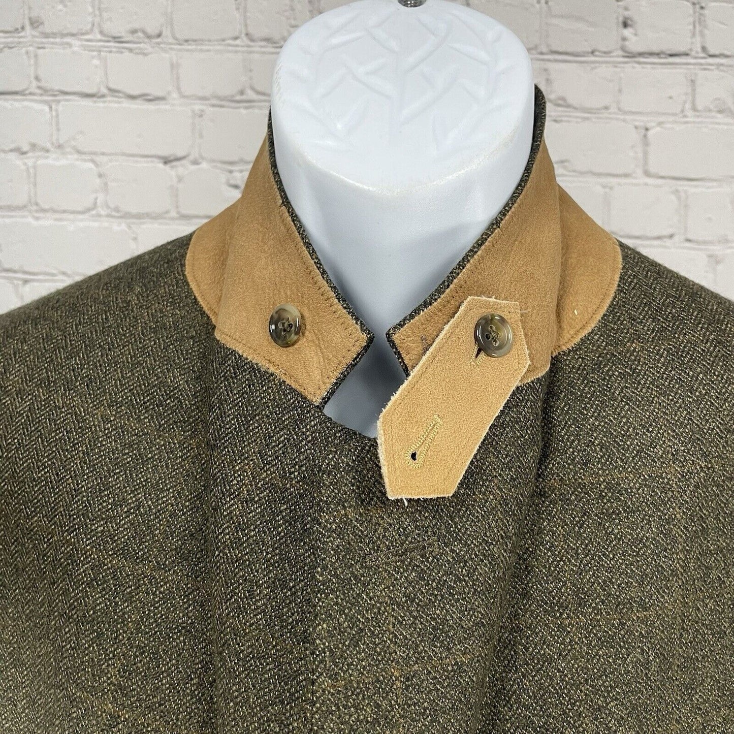 Evan Picone Green Brown Lambs Wool Herringbone Blazer 2 Button Vented Size 40R