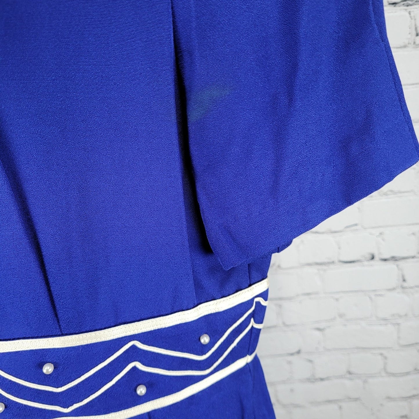 Julian Taylor Blue Beaded Pleated Short Sleeve Buttoned Long Sheath Dress USA 12