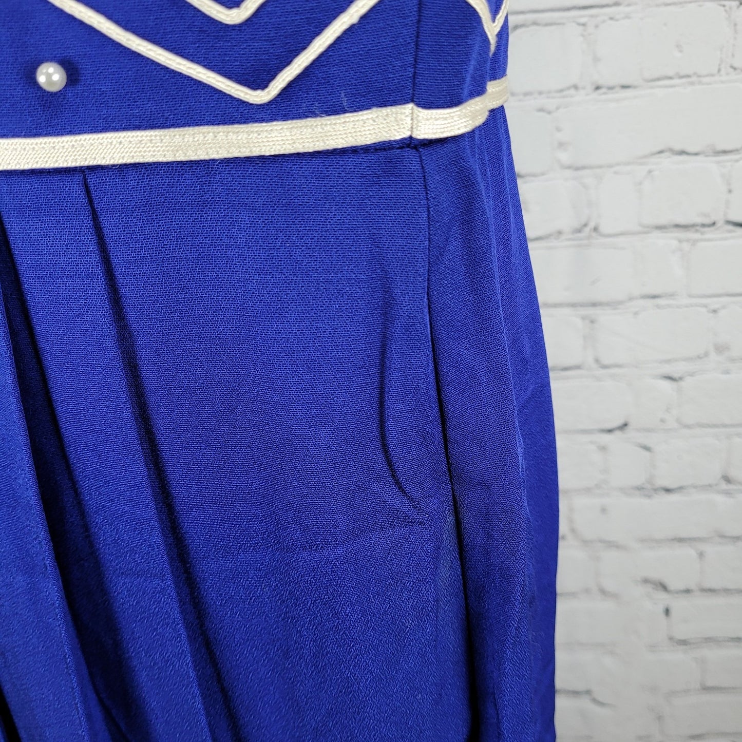 Julian Taylor Blue Beaded Pleated Short Sleeve Buttoned Long Sheath Dress USA 12