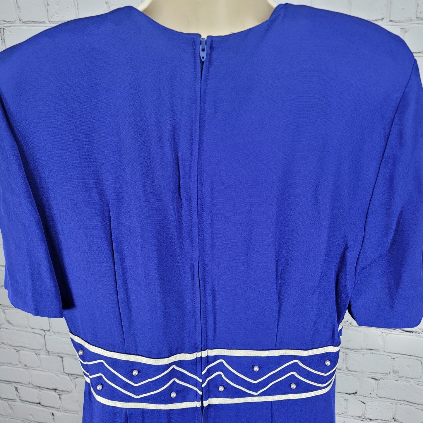 Julian Taylor Blue Beaded Pleated Short Sleeve Buttoned Long Sheath Dress USA 12