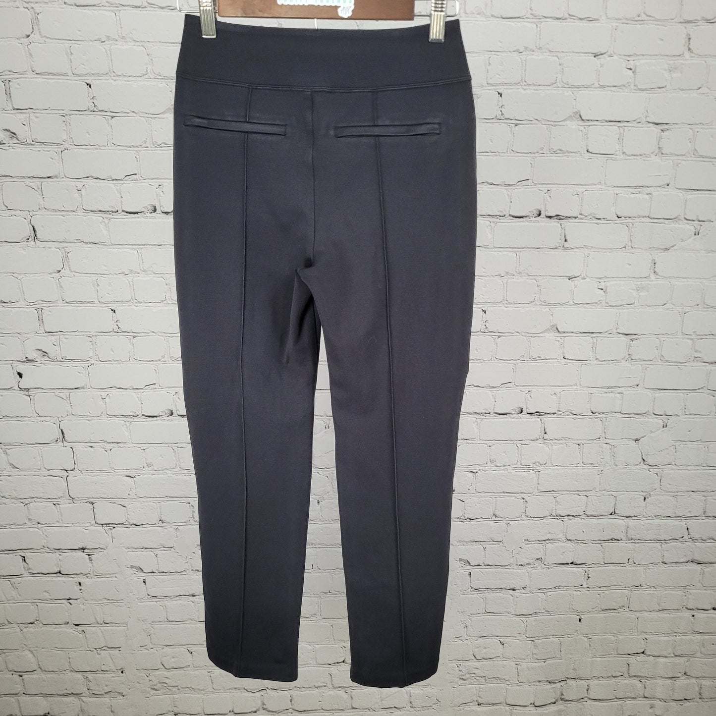 Athleta Black Soft Stretch Activewear Mid Rise Slim Pull On Pants Size 0 (24x27)