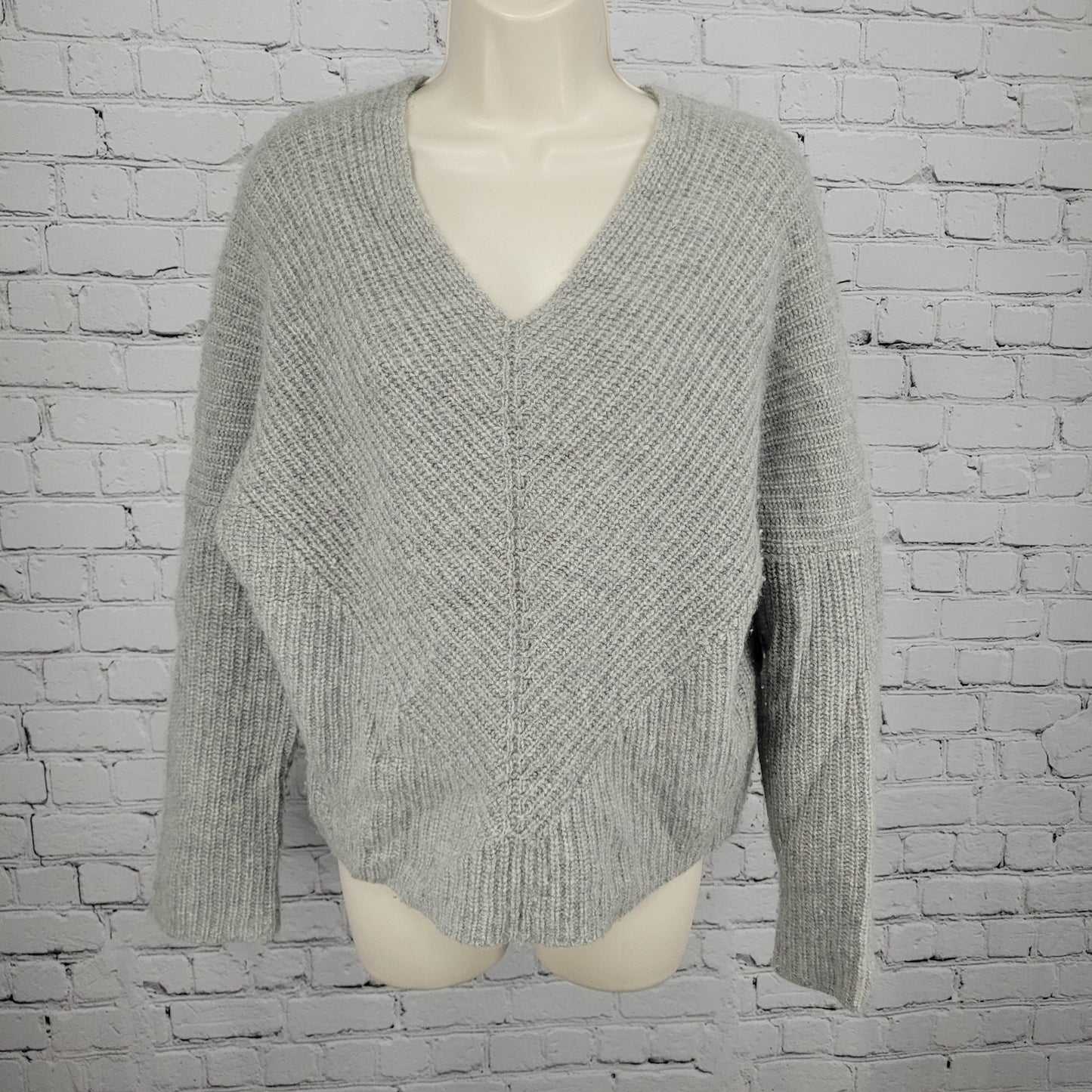 Maje Grey 100% Cashmere Drop Shoulder Long Sleeve V Neck Pullover Sweater 2