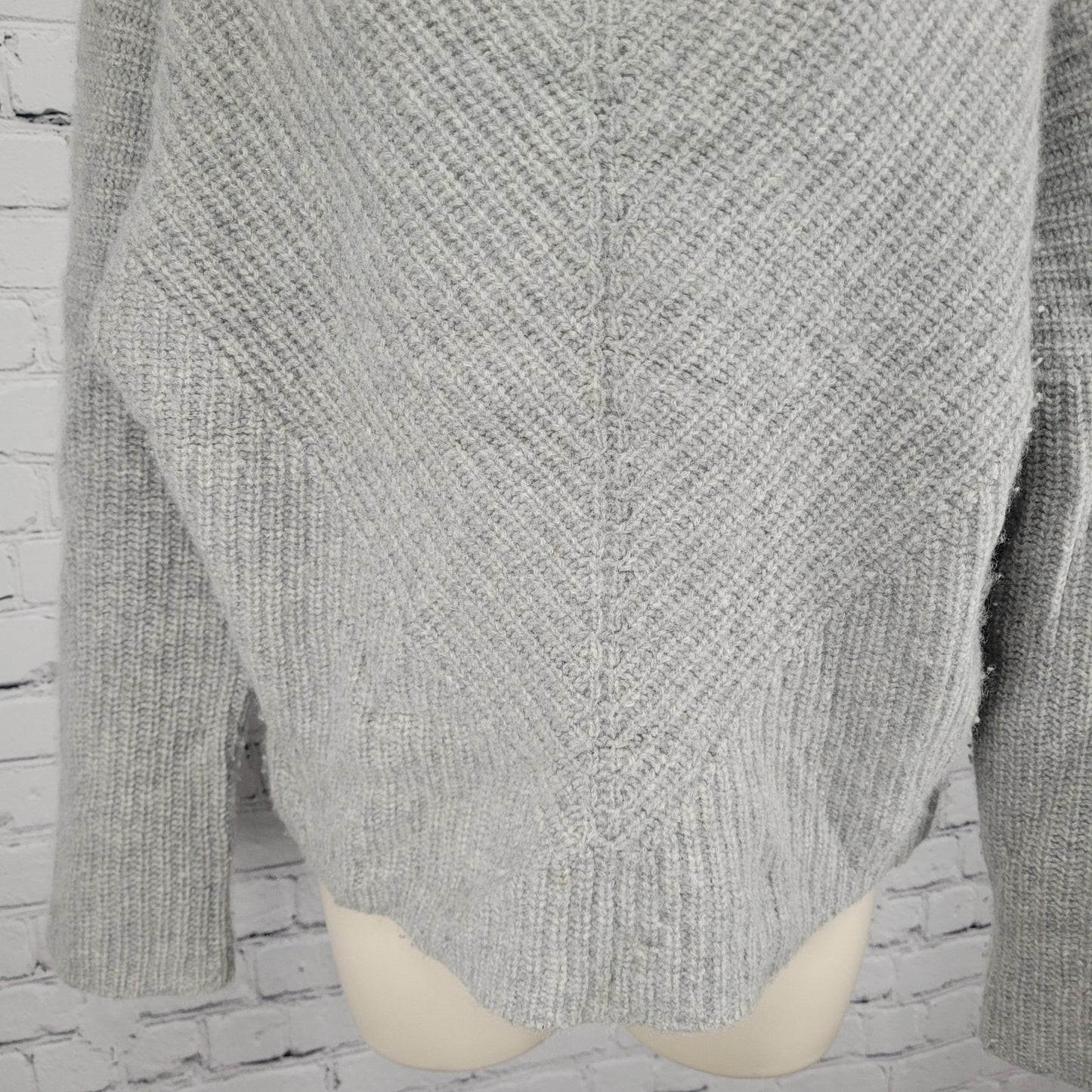 Maje Grey 100% Cashmere Drop Shoulder Long Sleeve V Neck Pullover Sweater 2