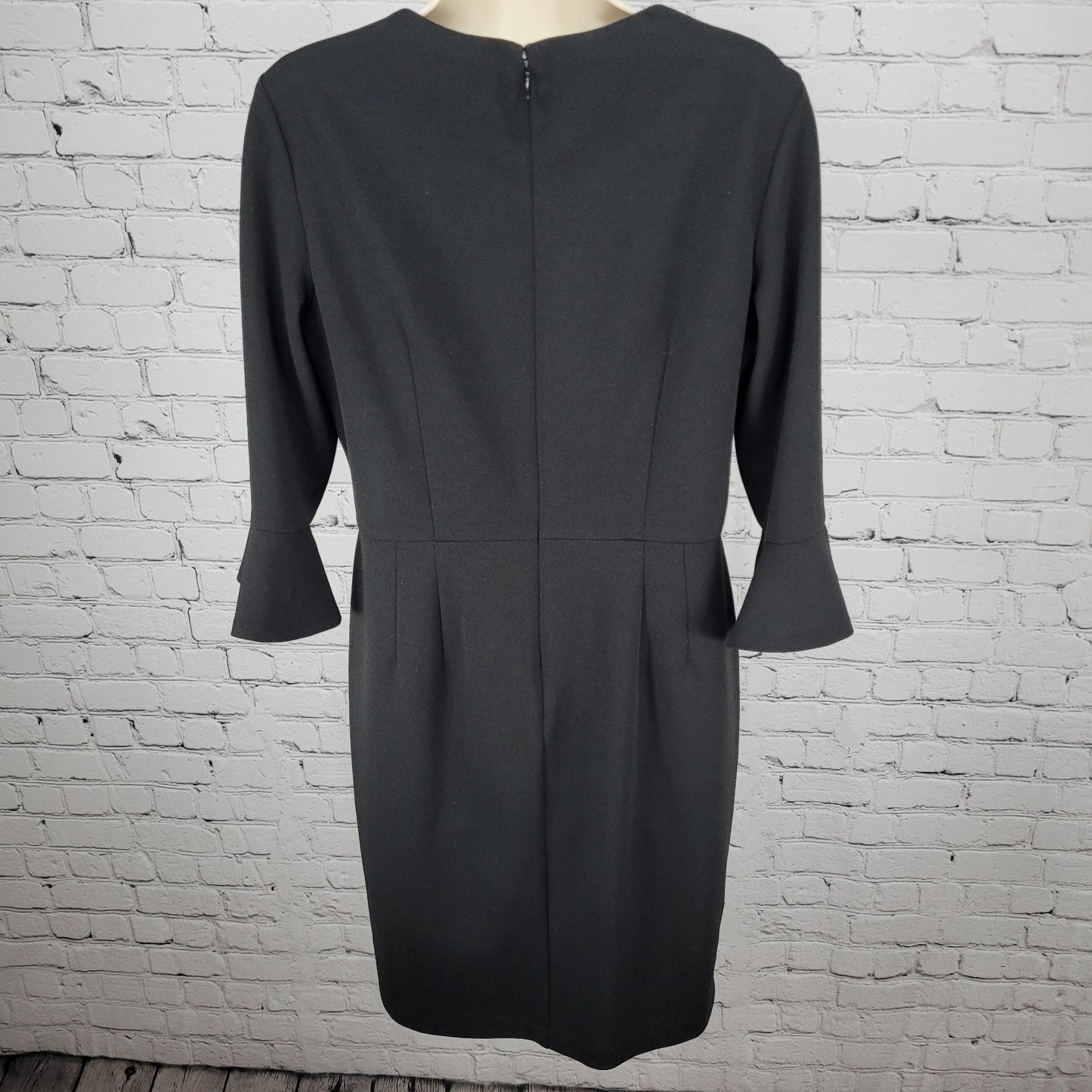 Donna Morgan Black Stretch 3/4 Bell Sleeve Lined Sheath Dress Size 10