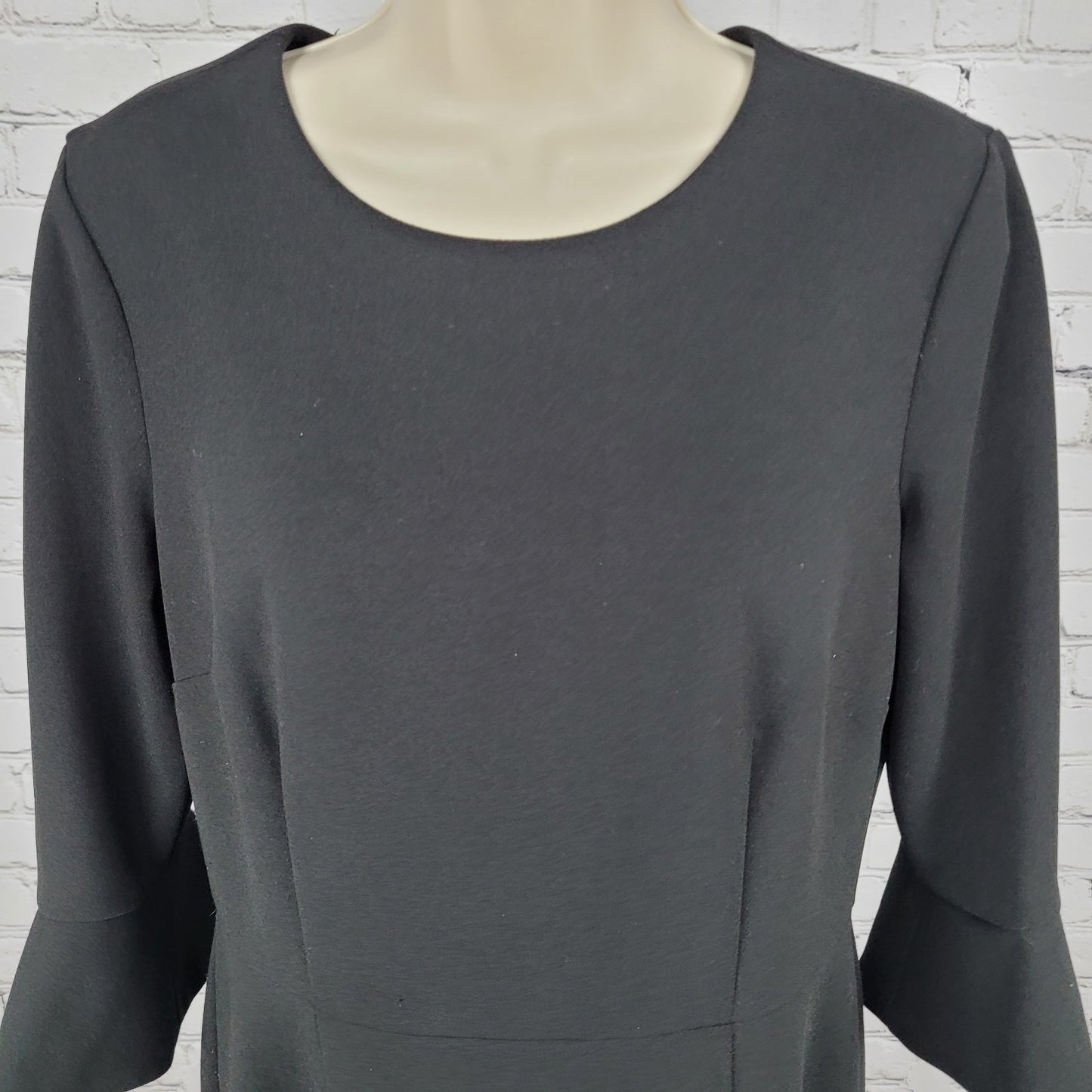 Donna Morgan Black Stretch 3/4 Bell Sleeve Lined Sheath Dress Size 10