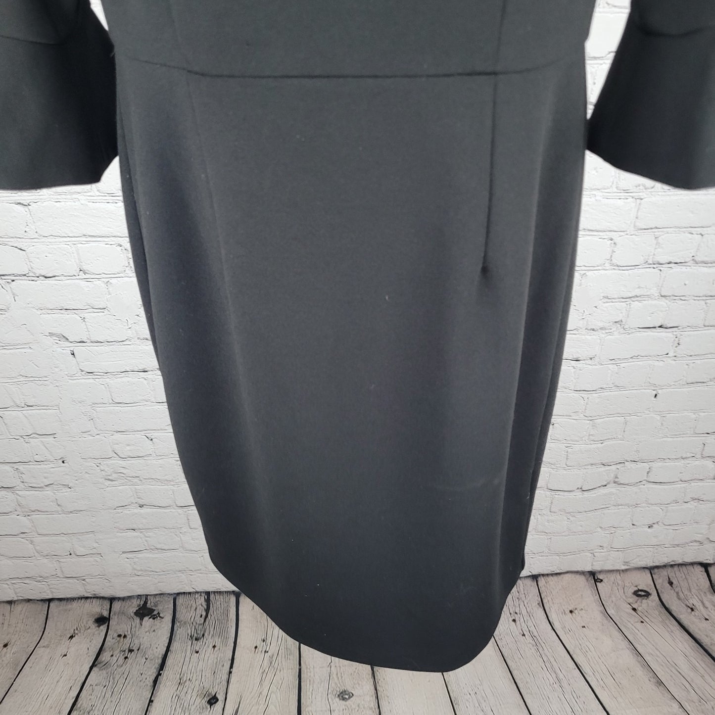 Donna Morgan Black Stretch 3/4 Bell Sleeve Lined Sheath Dress Size 10