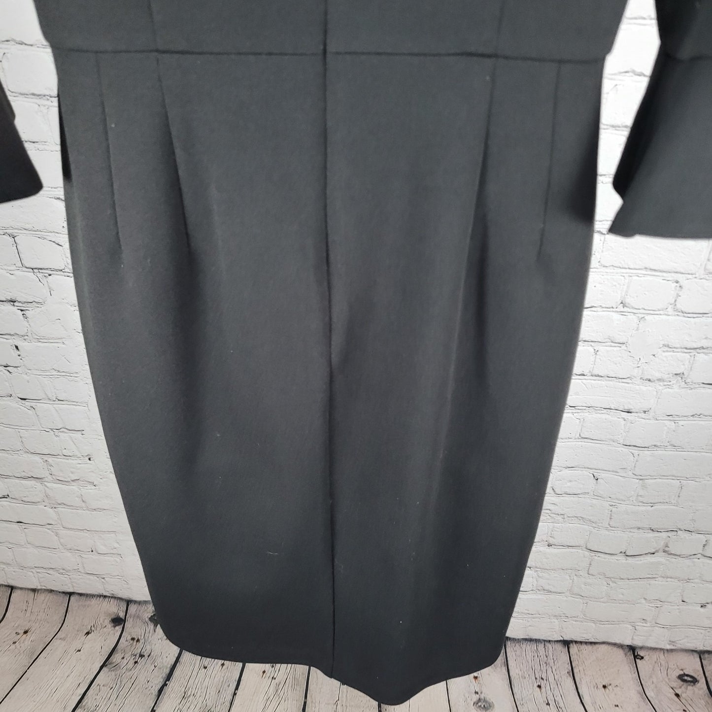Donna Morgan Black Stretch 3/4 Bell Sleeve Lined Sheath Dress Size 10