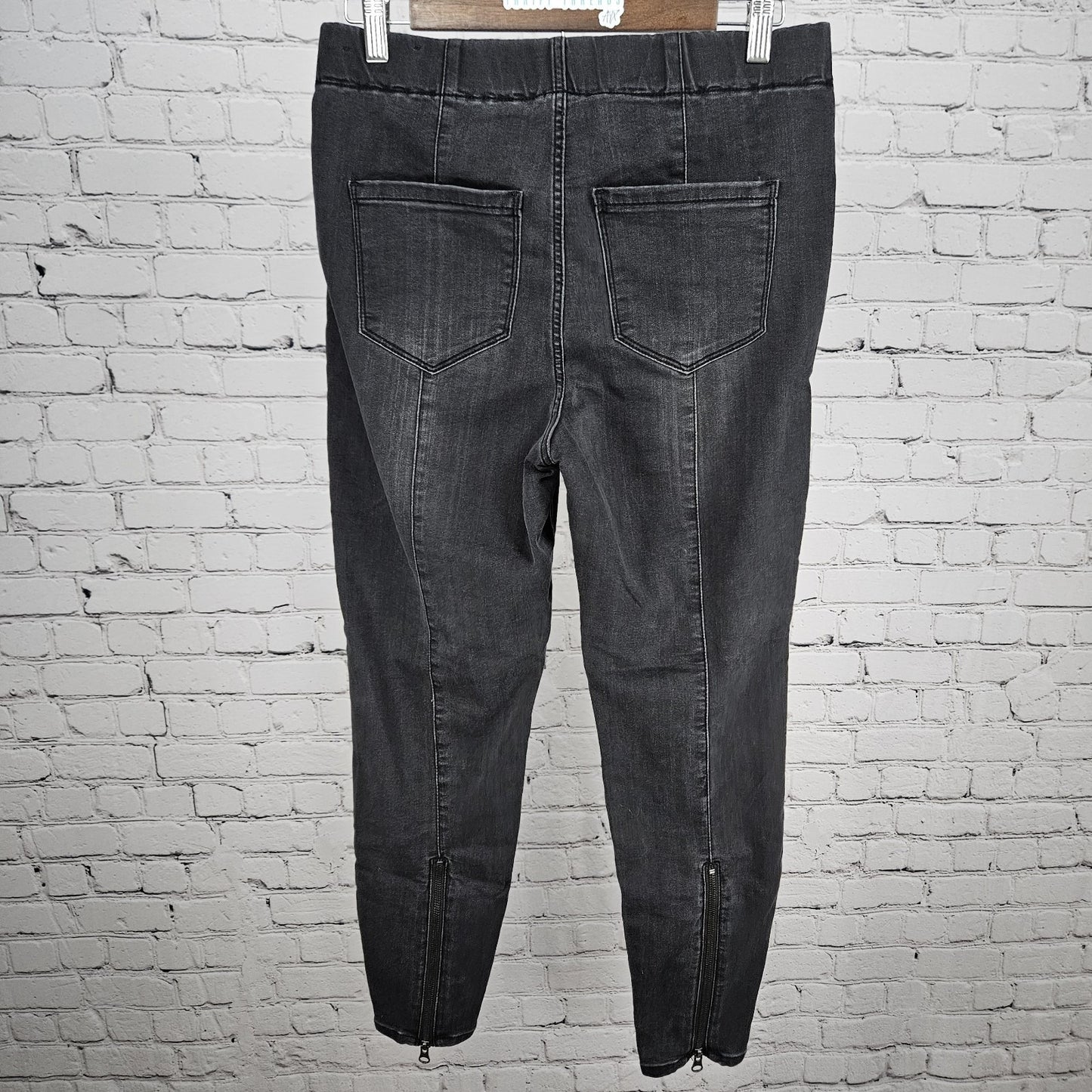 Liverpool Black The Pull On Moto Zippered Ankle Skinny Jeans 8/29 (29x27)