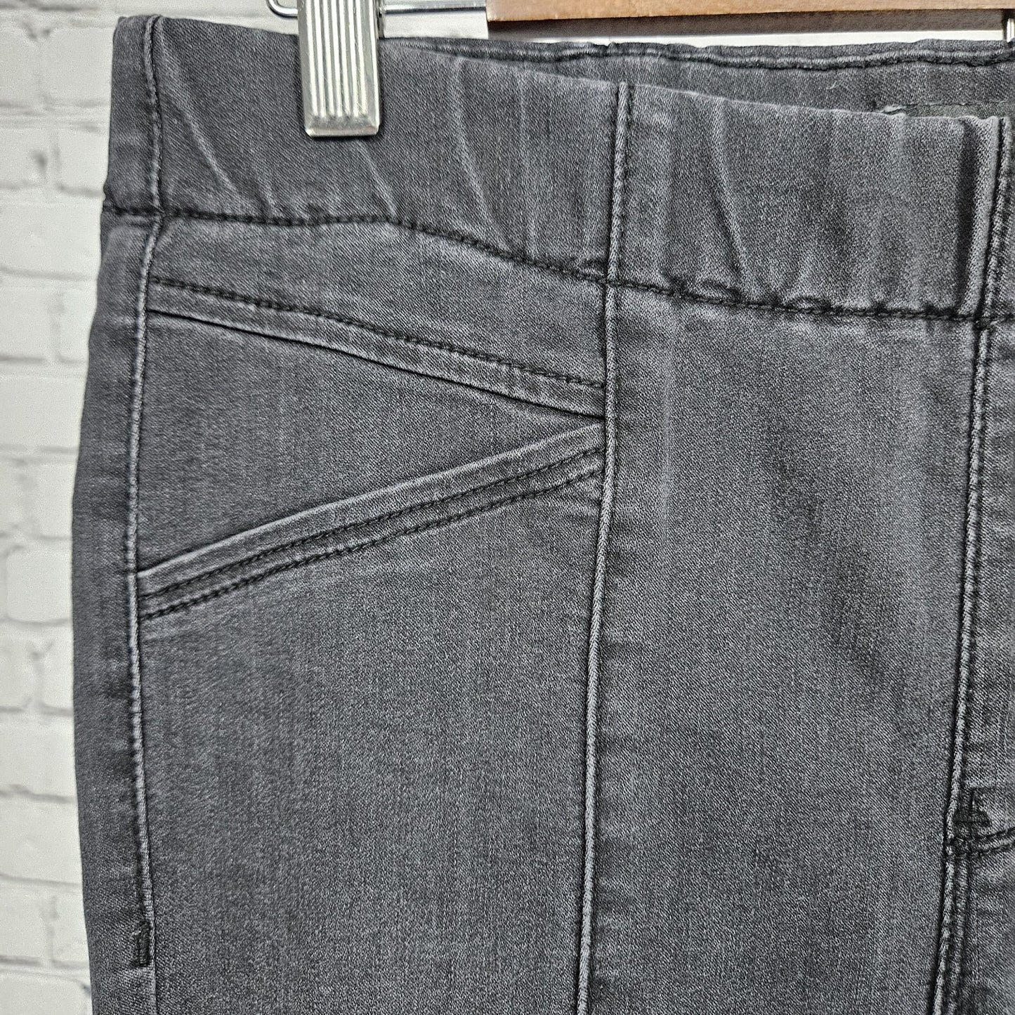 Liverpool Black The Pull On Moto Zippered Ankle Skinny Jeans 8/29 (29x27)