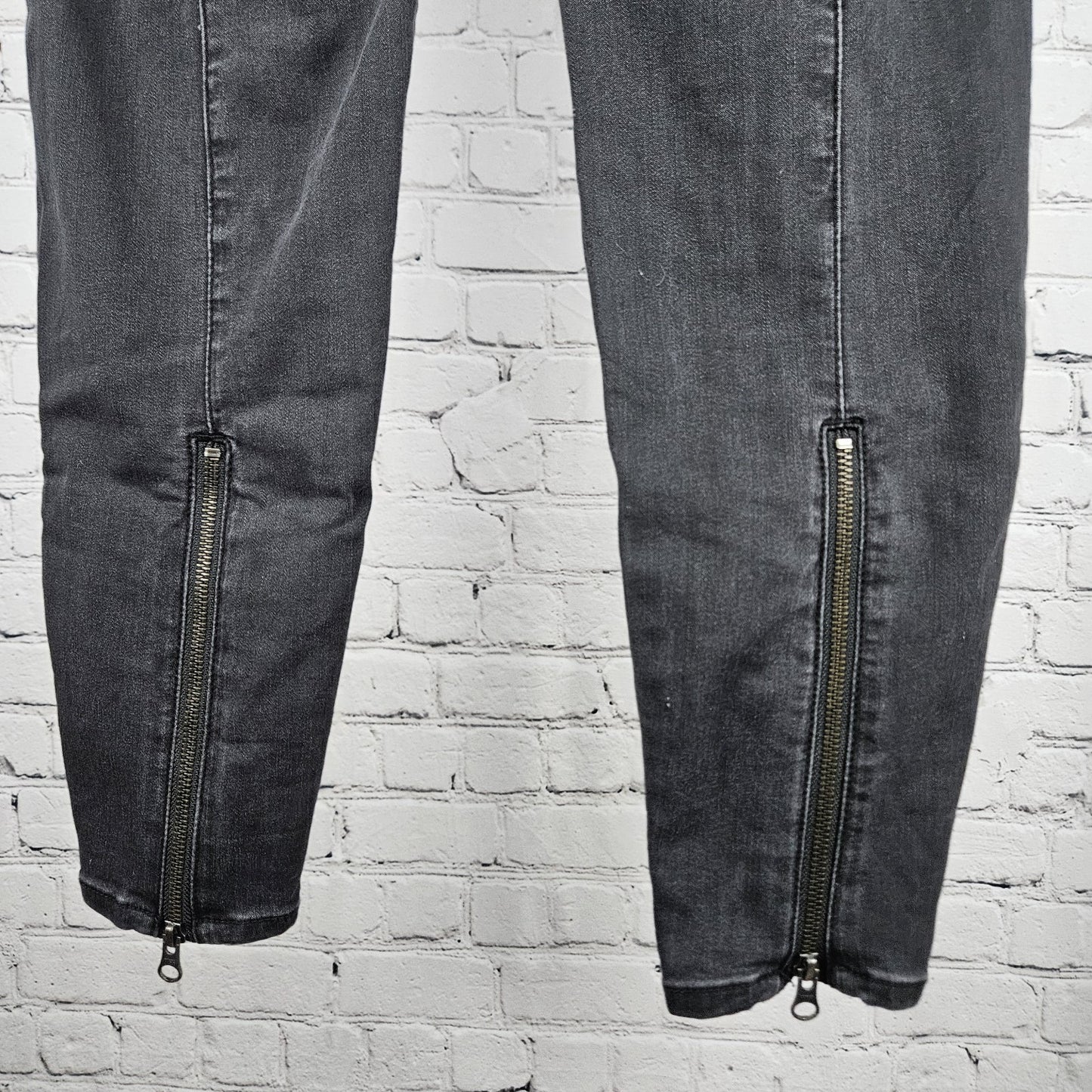 Liverpool Black The Pull On Moto Zippered Ankle Skinny Jeans 8/29 (29x27)