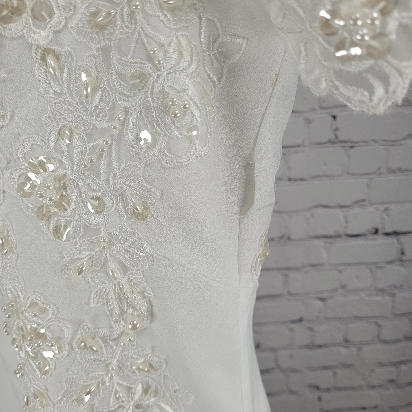 Bridal Originals White Embroidered Floral Beaded Puff Sleeve Wedding Dress 14