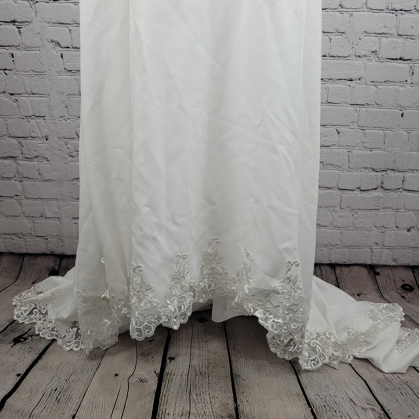 Bridal Originals White Embroidered Floral Beaded Puff Sleeve Wedding Dress 14