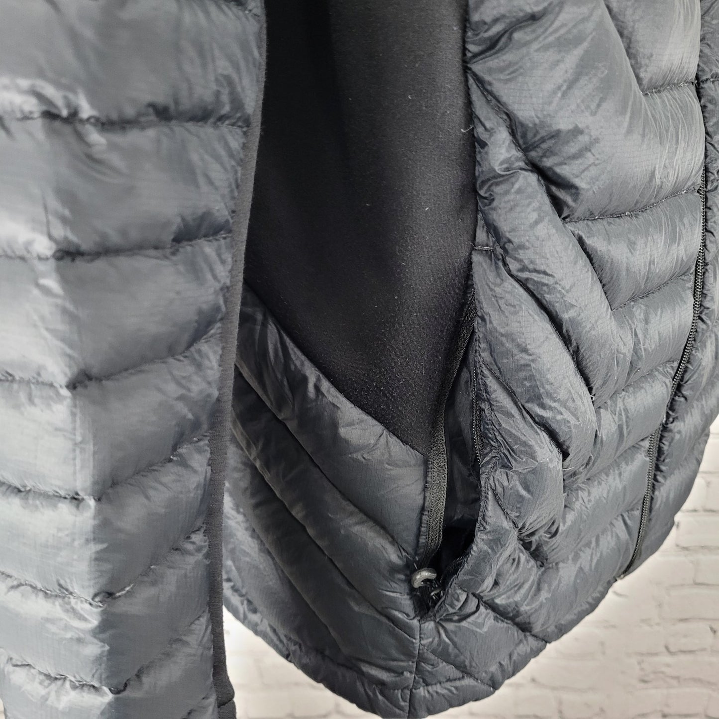 Obermeyer Klaus Black Down Insulated Fusion Stretch Zipped Jacket Size Medium M