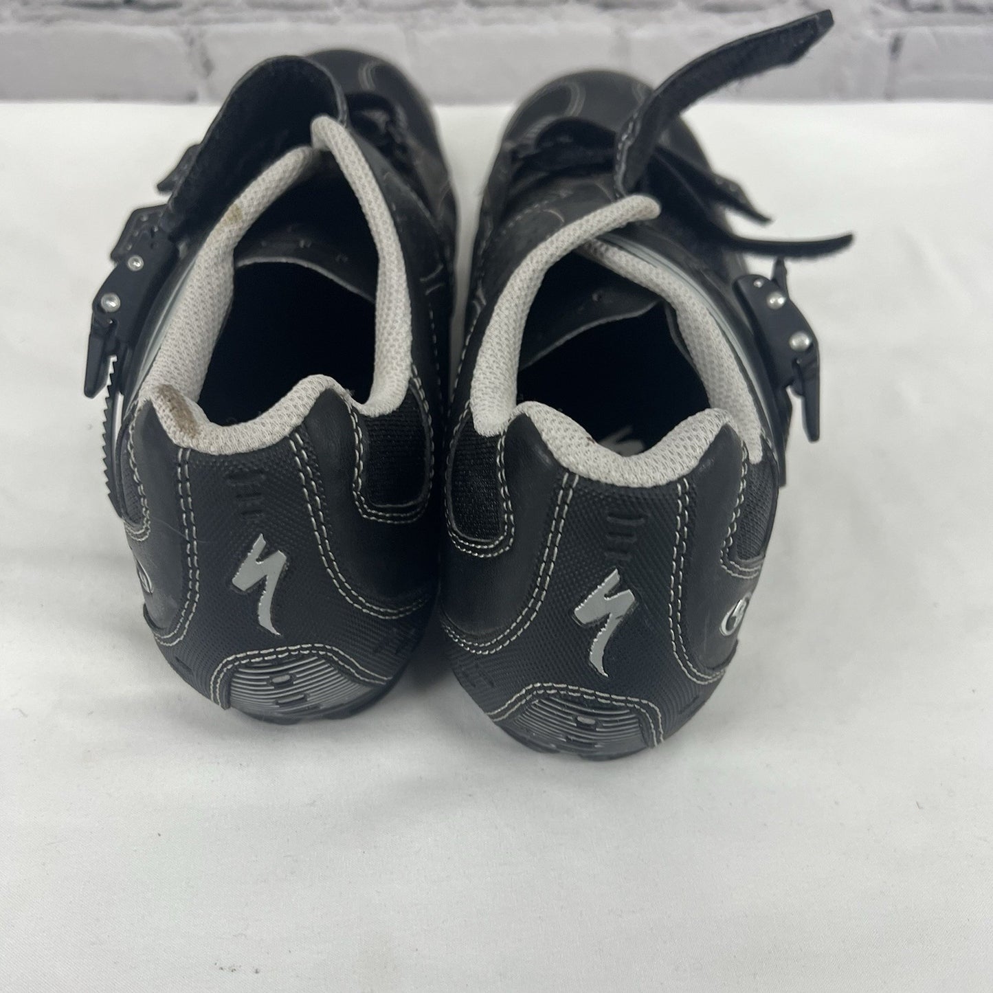 Specialized BG Black Pro Carbon Road Cycling Shoes Mens Size 10.5 EUR 44 *defect