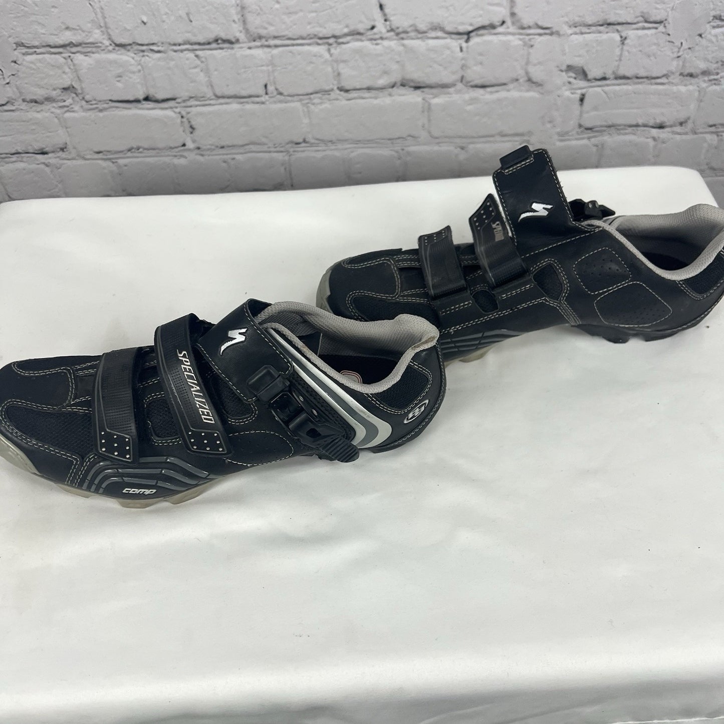 Specialized BG Black Pro Carbon Road Cycling Shoes Mens Size 10.5 EUR 44 *defect
