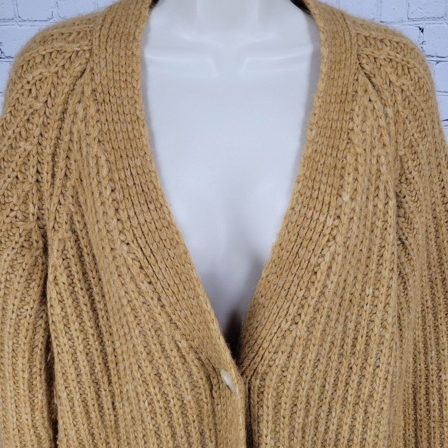Vince Tan Alpaca Merino Wool Blend Buttoned Cardigan Sweater Size Medium M