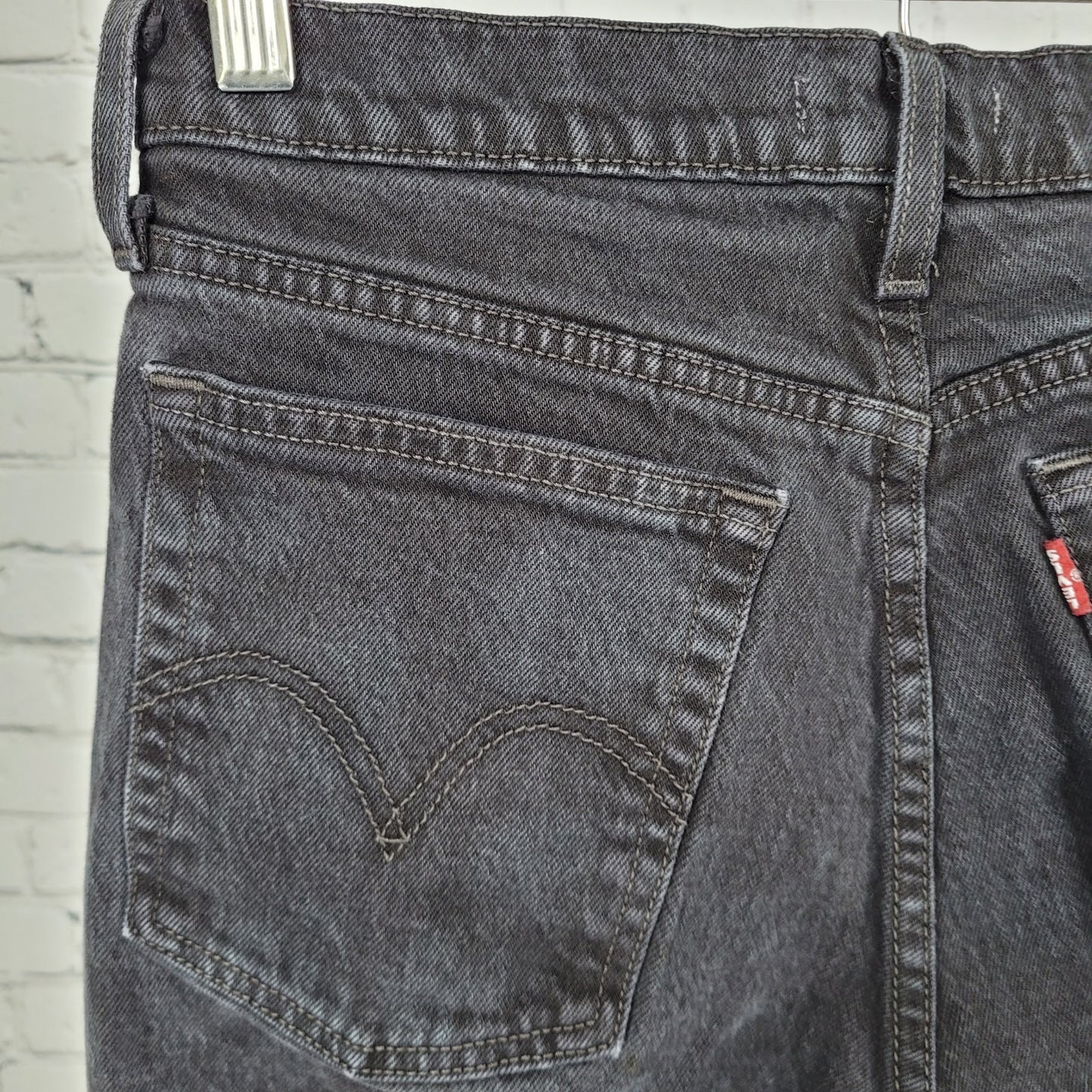 Levi's Premium Black Denim Distressed Wedgie Straight Crop Jeans Size 28 (28x26)