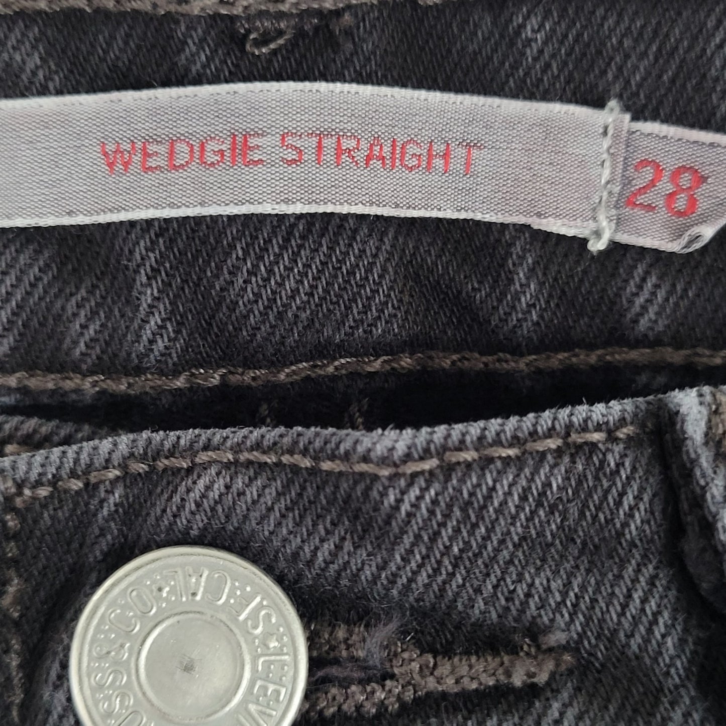 Levi's Premium Black Denim Distressed Wedgie Straight Crop Jeans Size 28 (28x26)