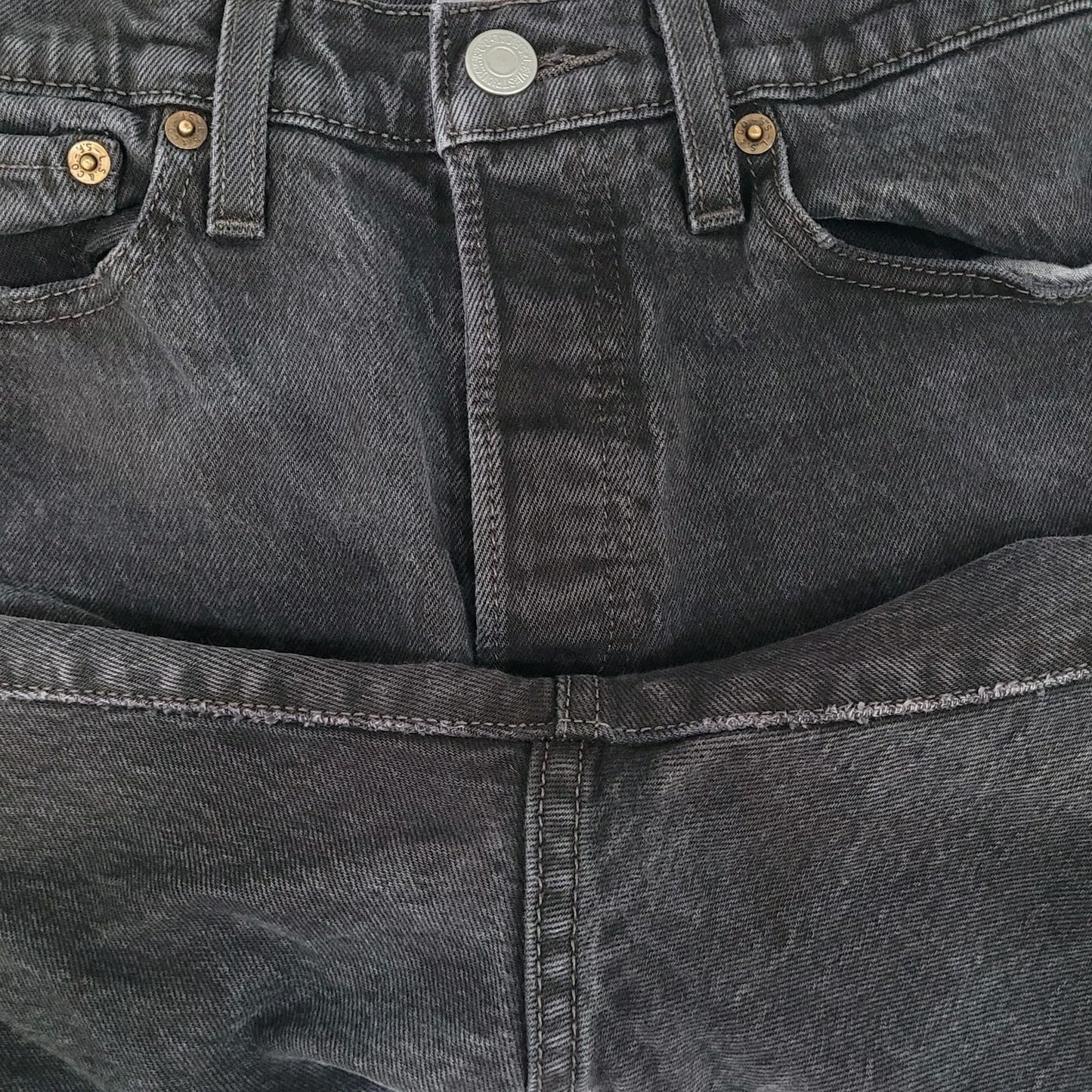 Levi's Premium Black Denim Distressed Wedgie Straight Crop Jeans Size 28 (28x26)