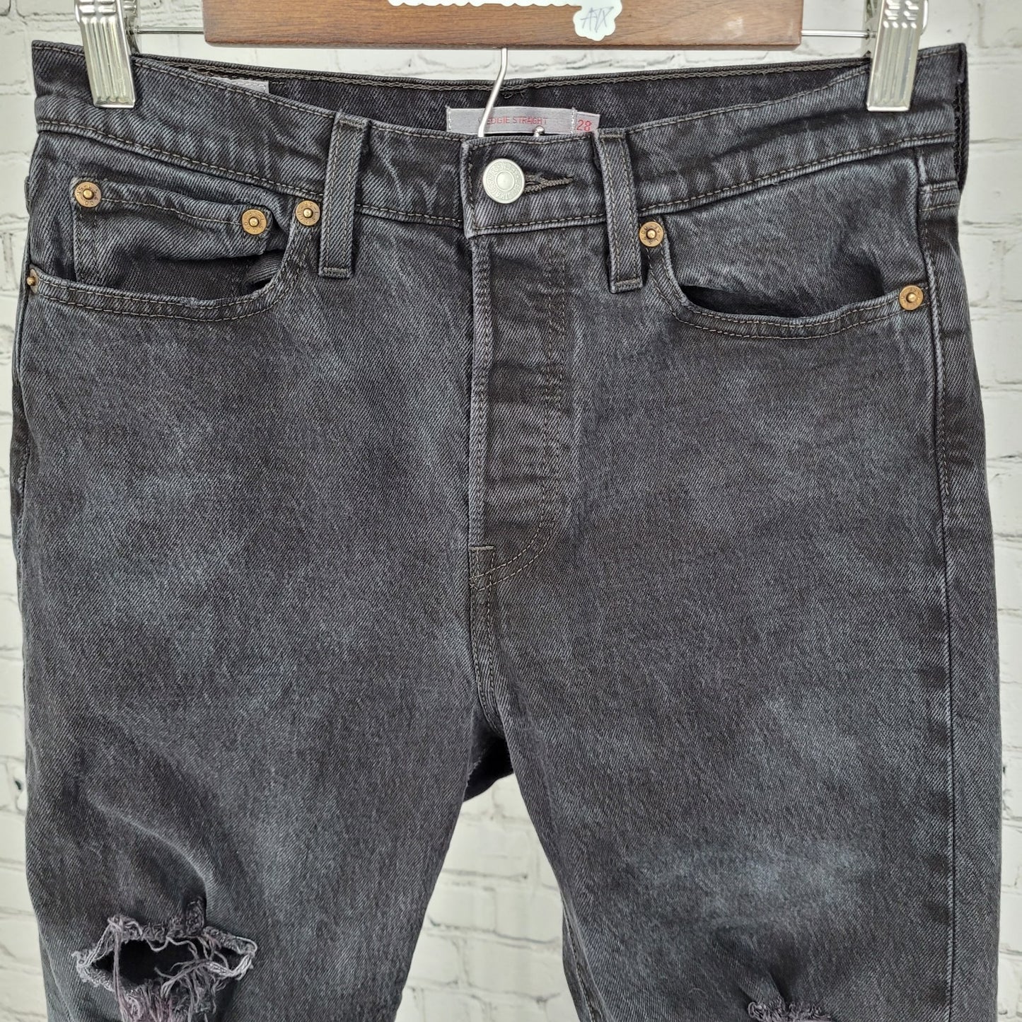 Levi's Premium Black Denim Distressed Wedgie Straight Crop Jeans Size 28 (28x26)