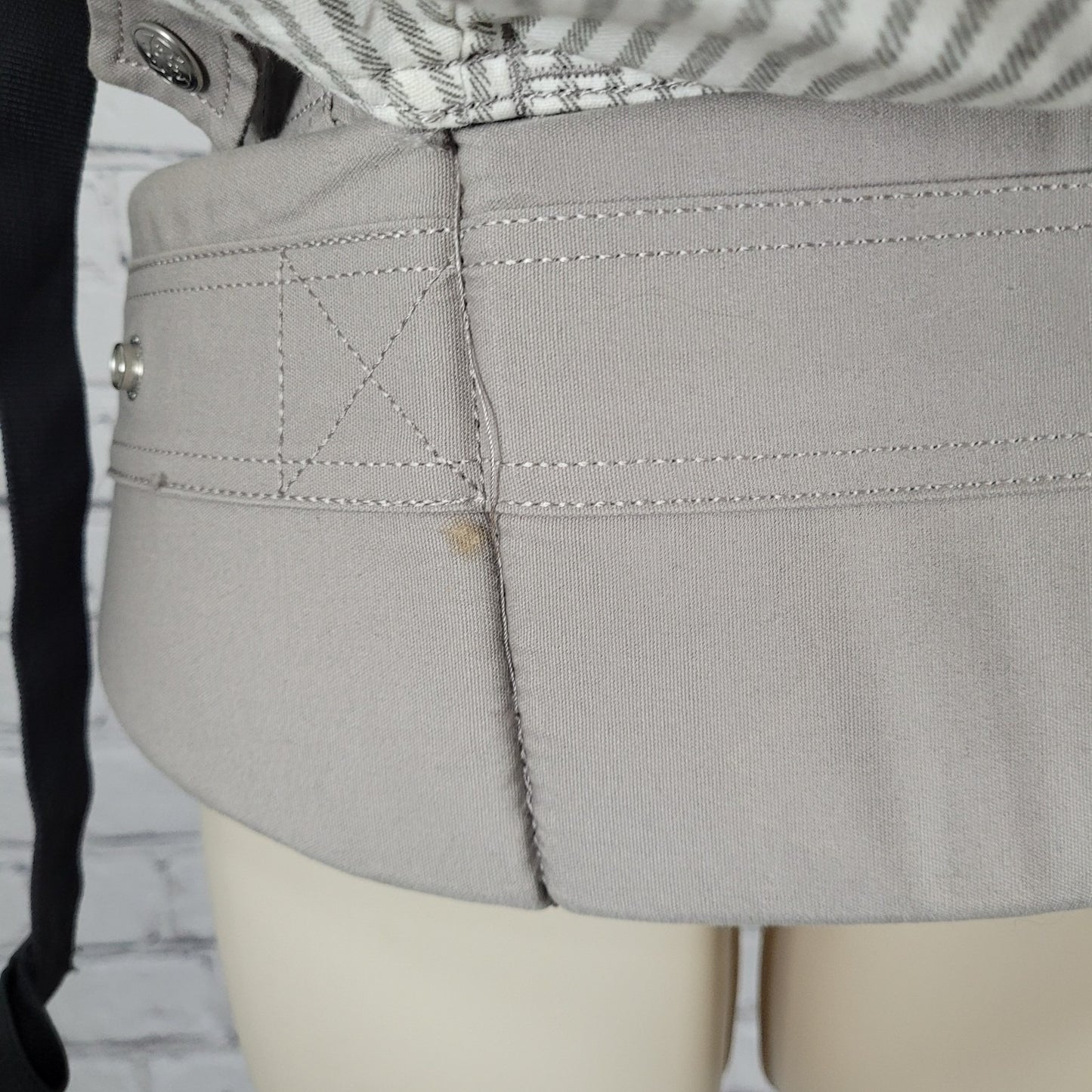 Lille Baby Grey Complete All Seasons Infant Carrier Lumbar Support Zip Storage