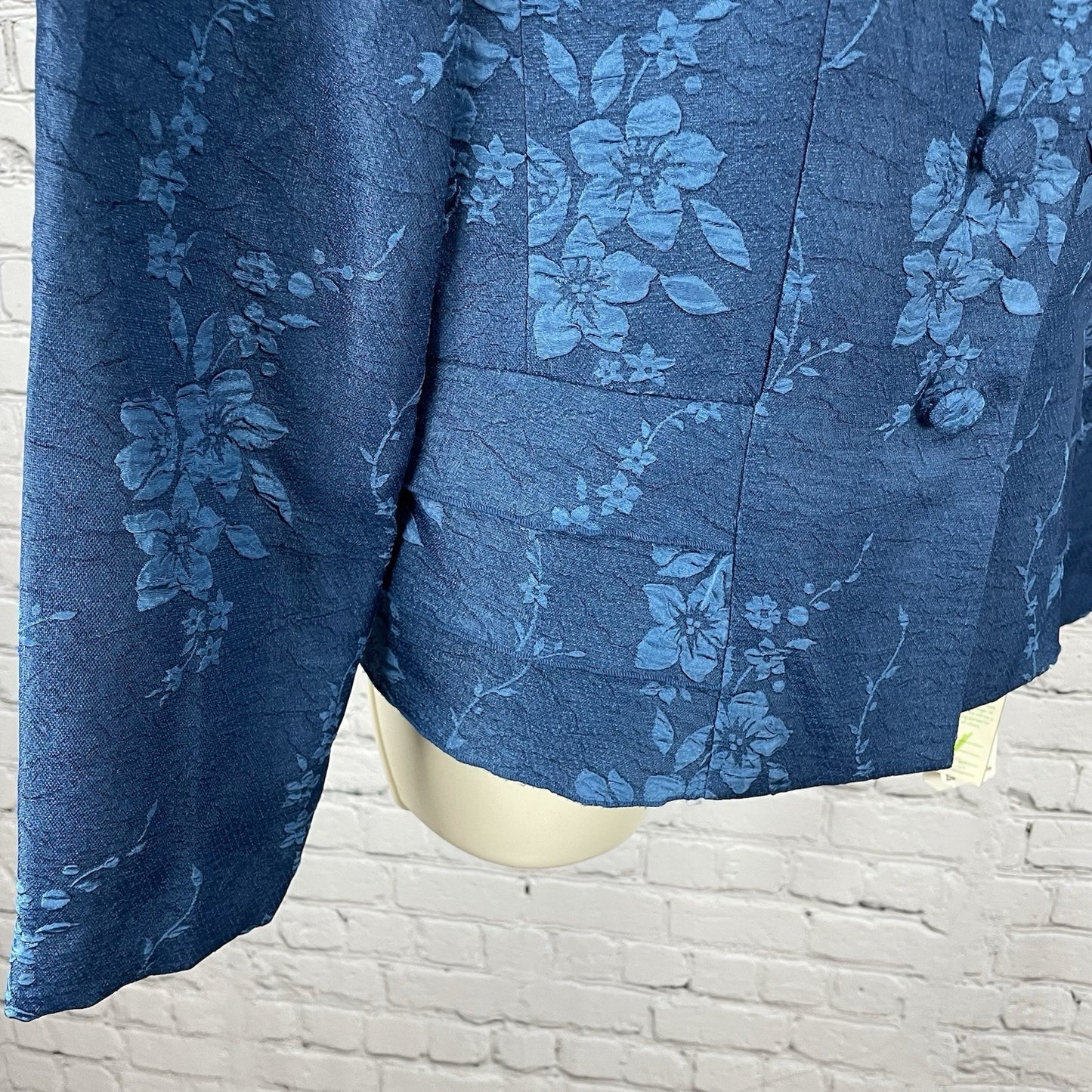 NWT Adrianna Papell Blue Floral Buttoned Collared Lightweight Jacket Size 12