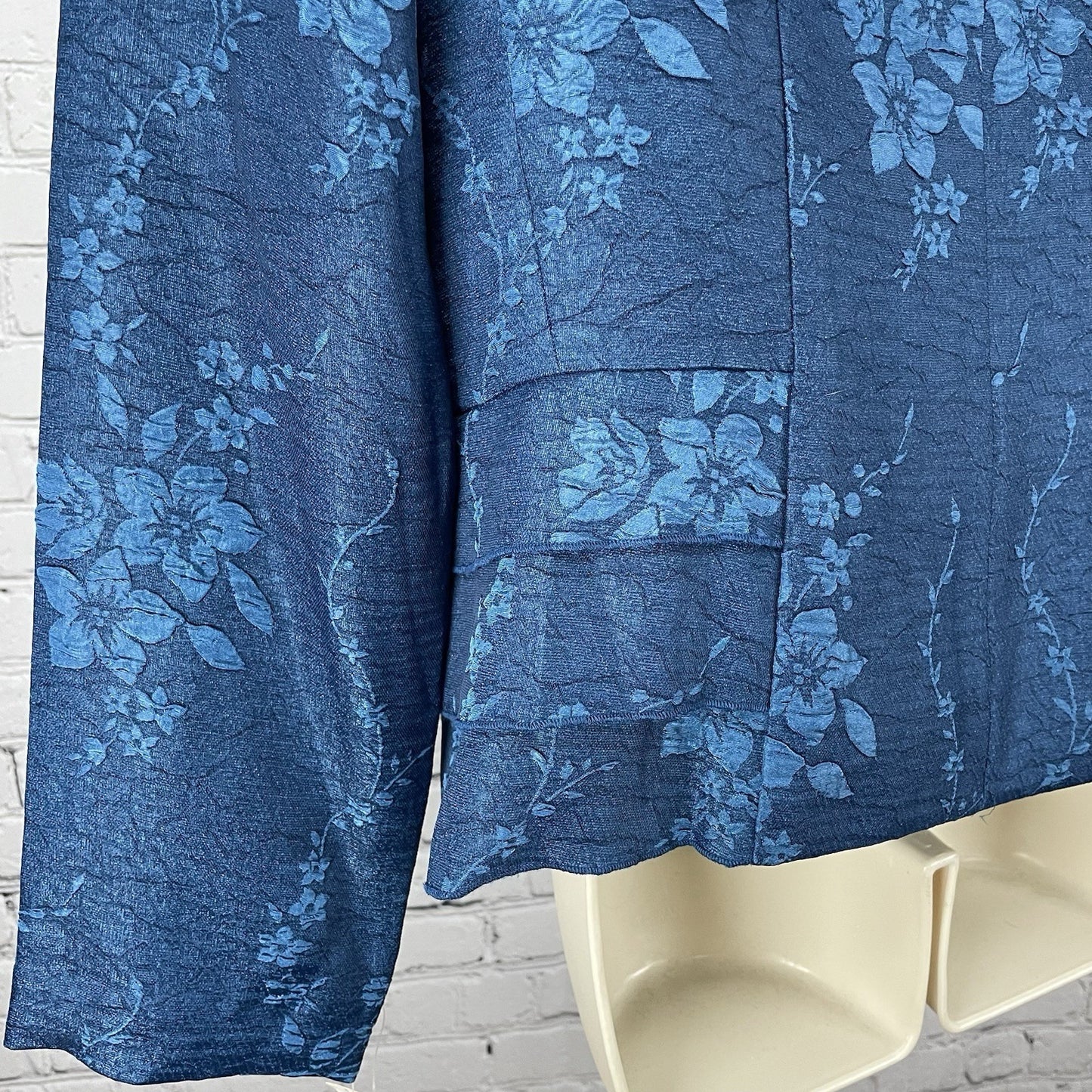 NWT Adrianna Papell Blue Floral Buttoned Collared Lightweight Jacket Size 12