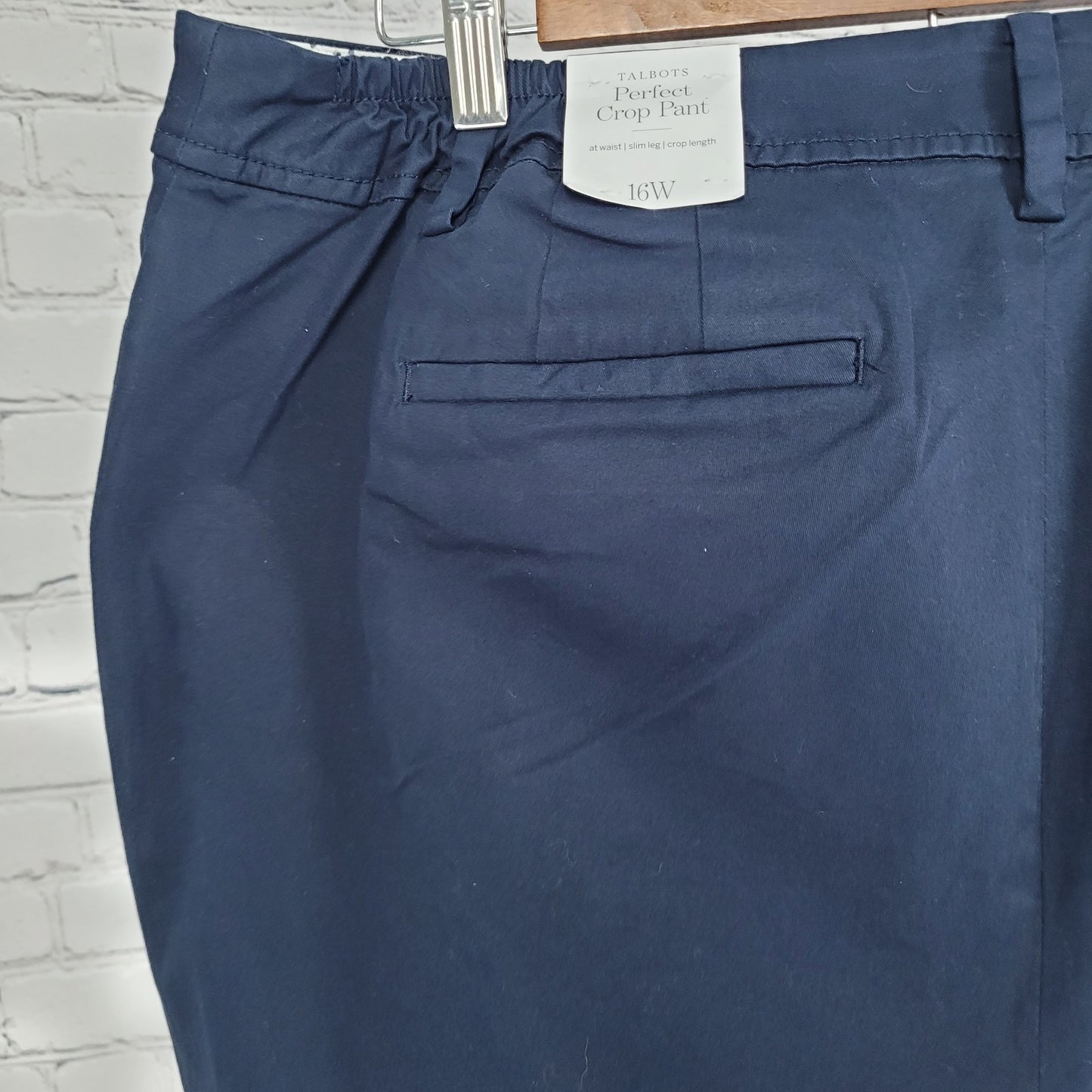 NWT Talbots Navy Perfect Crop Pant Slim Leg High Rise Size 16W (37x26.5)