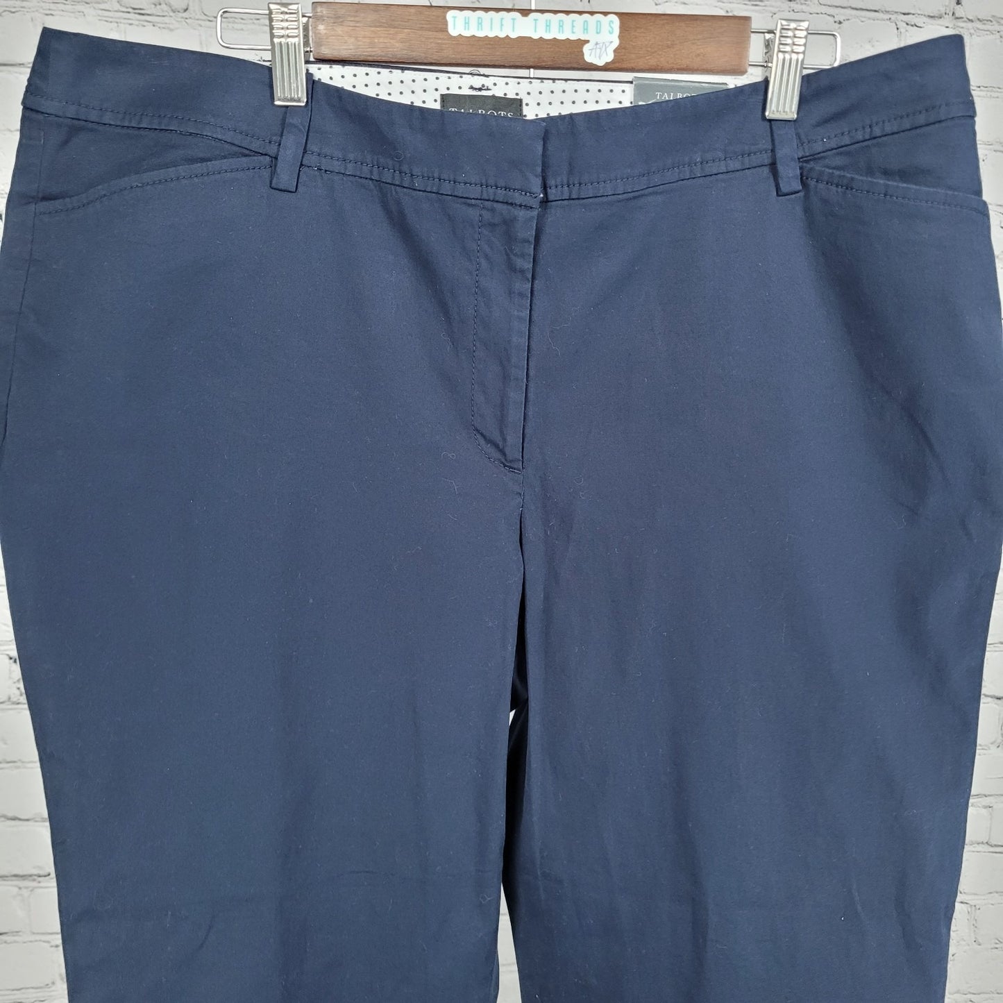 NWT Talbots Navy Perfect Crop Pant Slim Leg High Rise Size 16W (37x26.5)